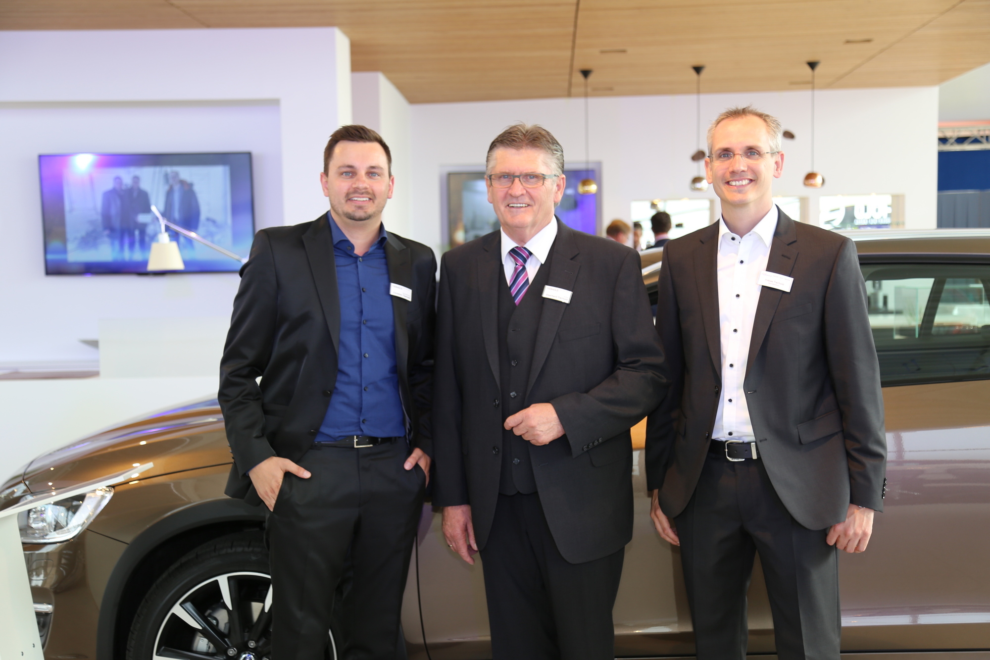 Autohaus Tierhold feiert Neueröffnung nach großem Umbau. Foto: B4B SCHWABEN