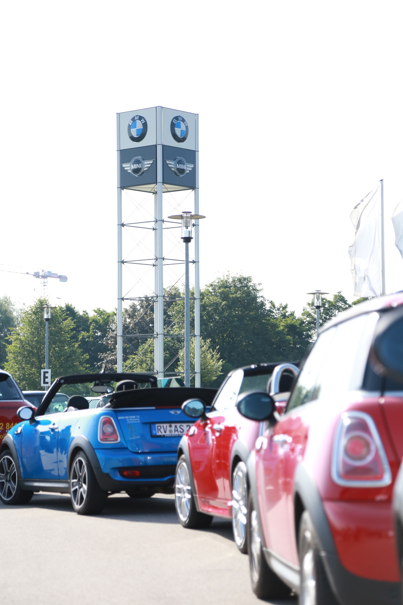 Reisacher bringt 152 MINIs auf die Straße bei MINIS ON TOUR 5.0