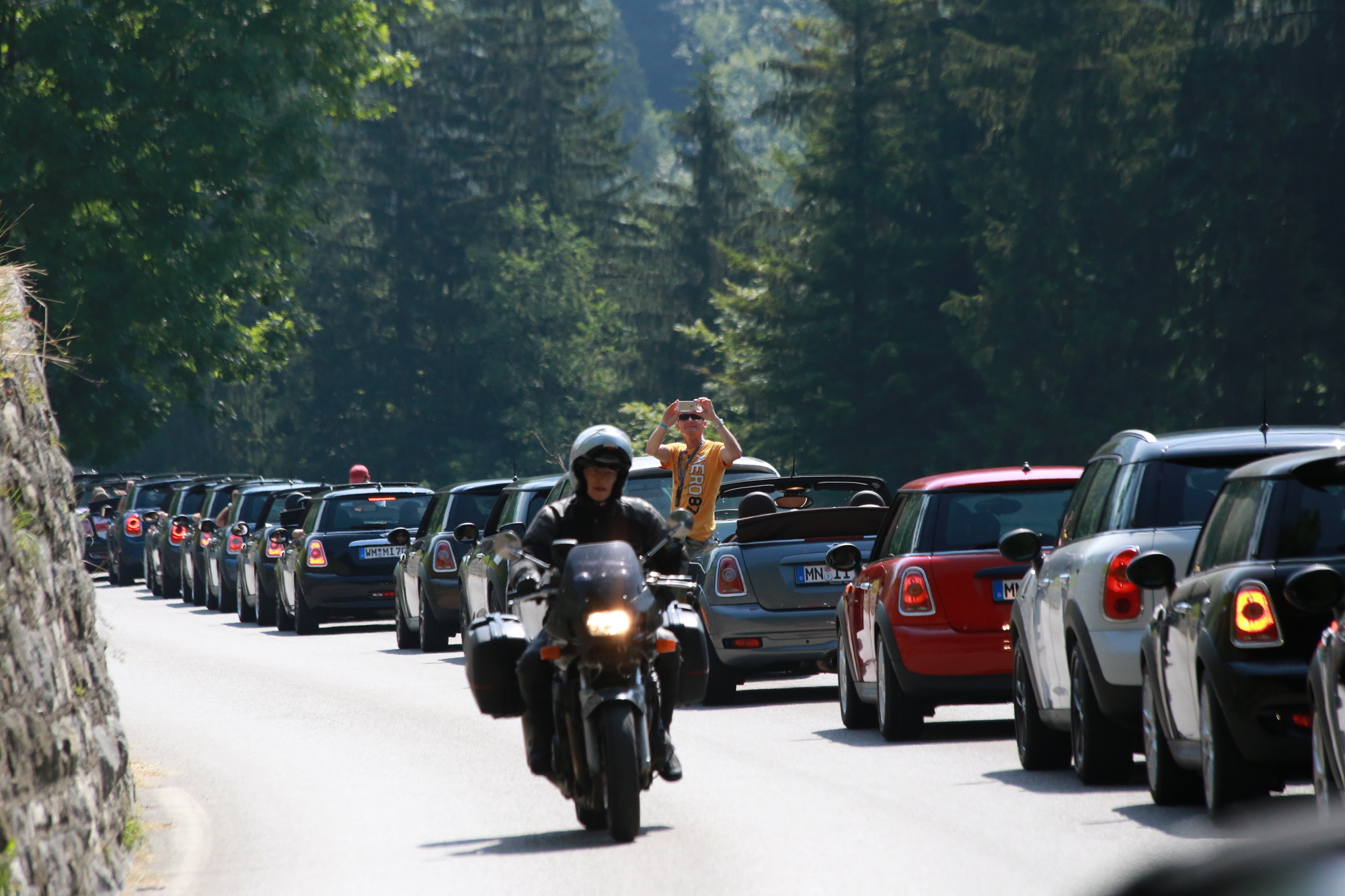 Reisacher bringt 152 MINIs auf die Straße bei MINIS ON TOUR 5.0