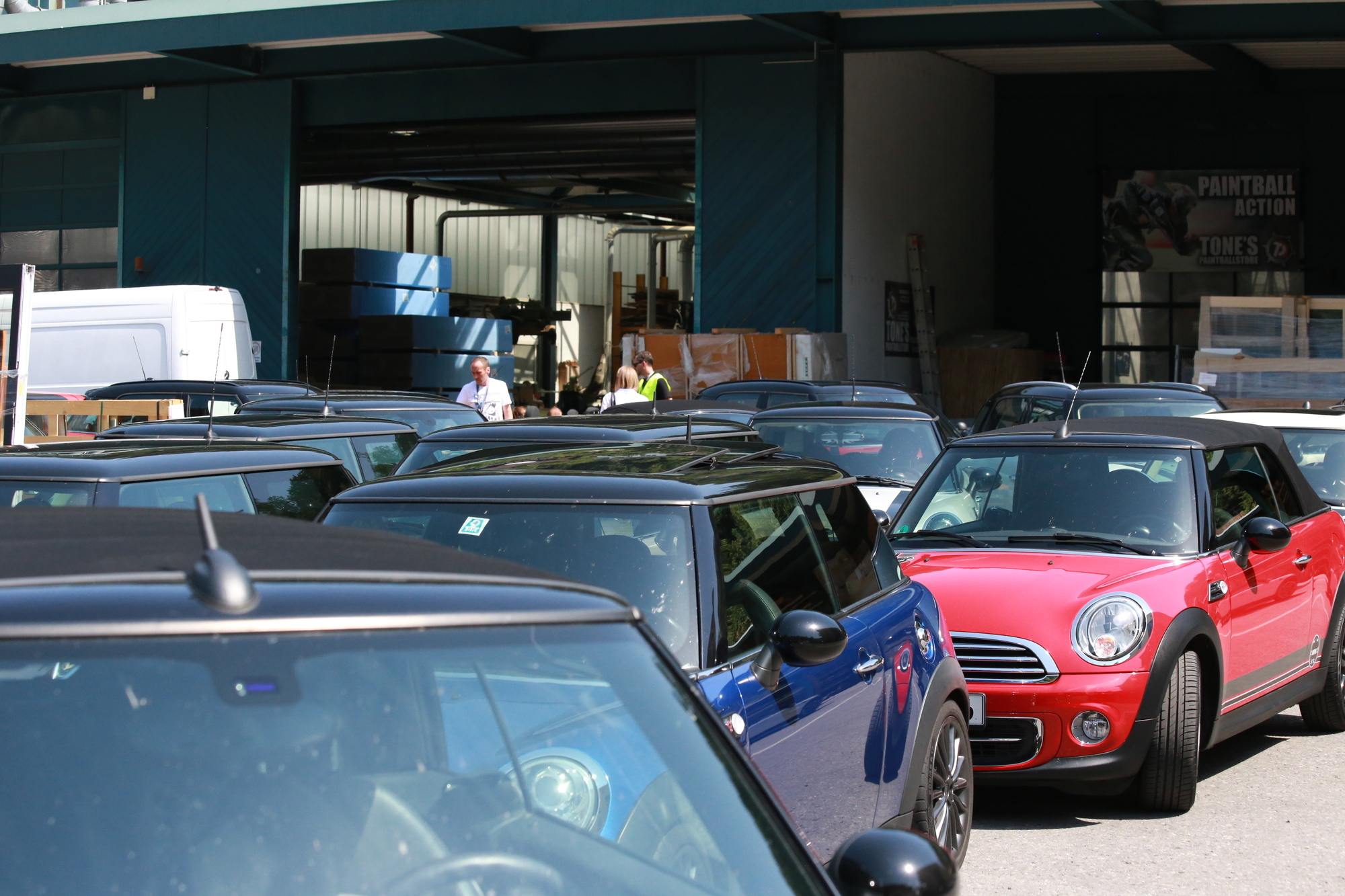 Reisacher bringt 152 MINIs auf die Straße bei MINIS ON TOUR 5.0