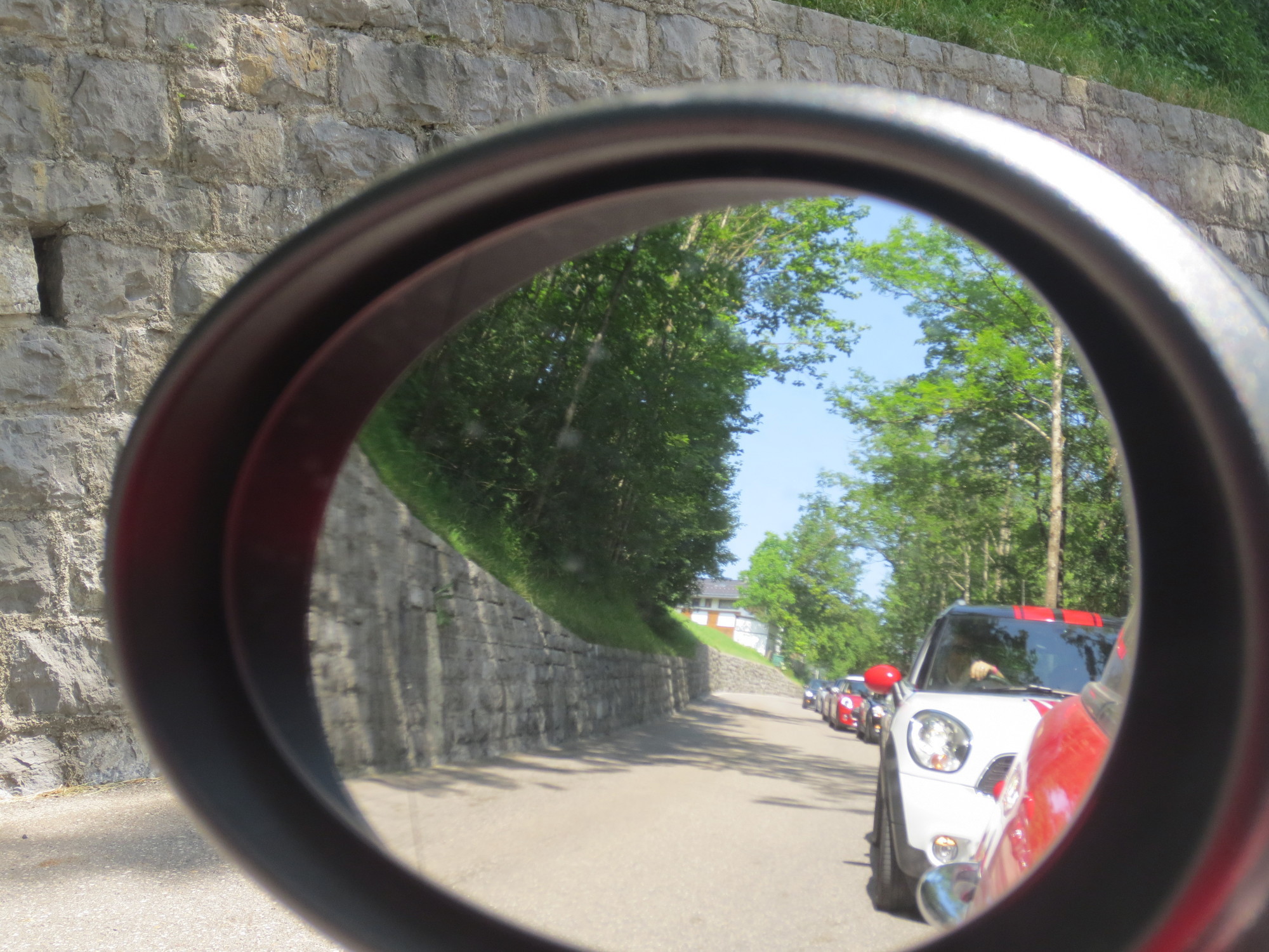 Reisacher bringt 152 MINIs auf die Straße bei MINIS ON TOUR 5.0