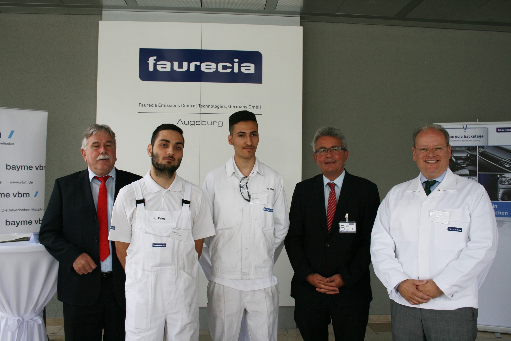 Am Projekt (power)me beteiligte sich auch Faurecia Augsburg und bildeten vier junge Menschen aus.