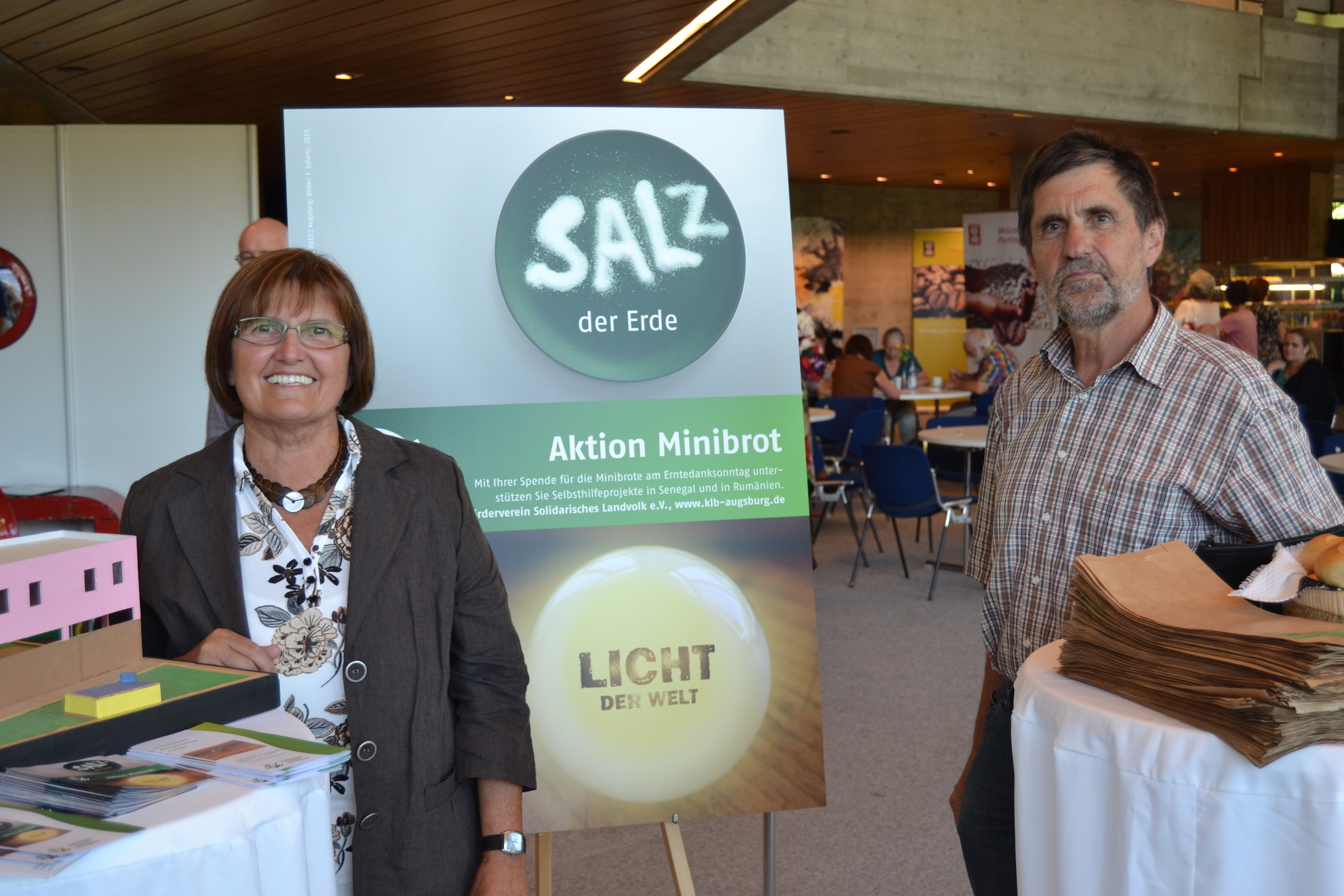 Bei der Fair Handels Messe Bayern trafen sich die wichtigen Vertreter des Fairen Handels in Bayern. Foto: B4B SCHWABEN