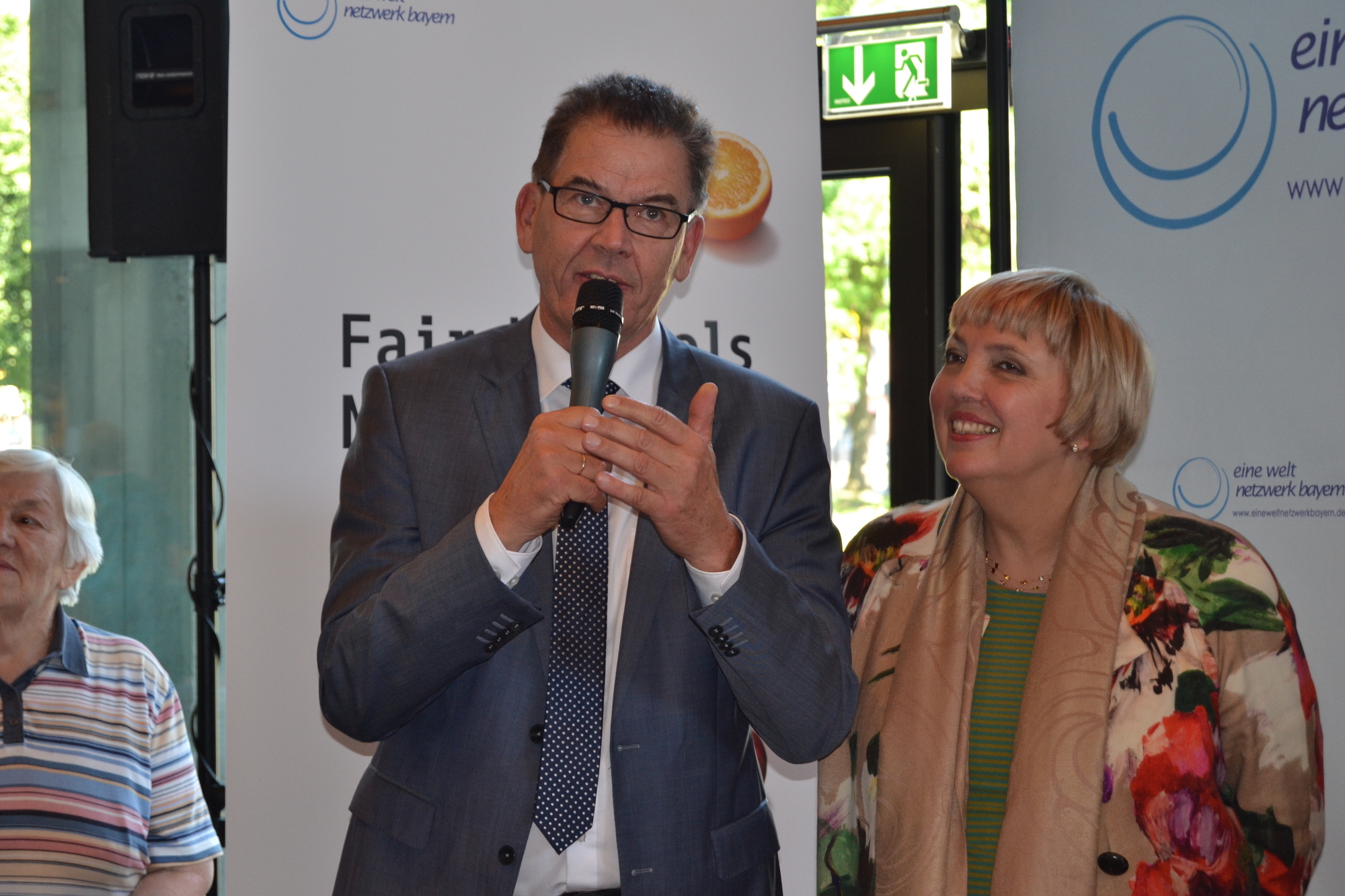Bei der Fair Handels Messe Bayern trafen sich die wichtigen Vertreter des Fairen Handels in Bayern. Foto: B4B SCHWABEN