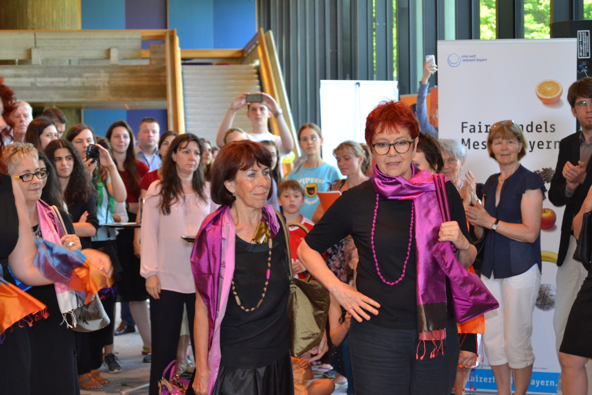 Bei der Fair Handels Messe Bayern trafen sich die wichtigen Vertreter des Fairen Handels in Bayern. Foto: B4B SCHWABEN