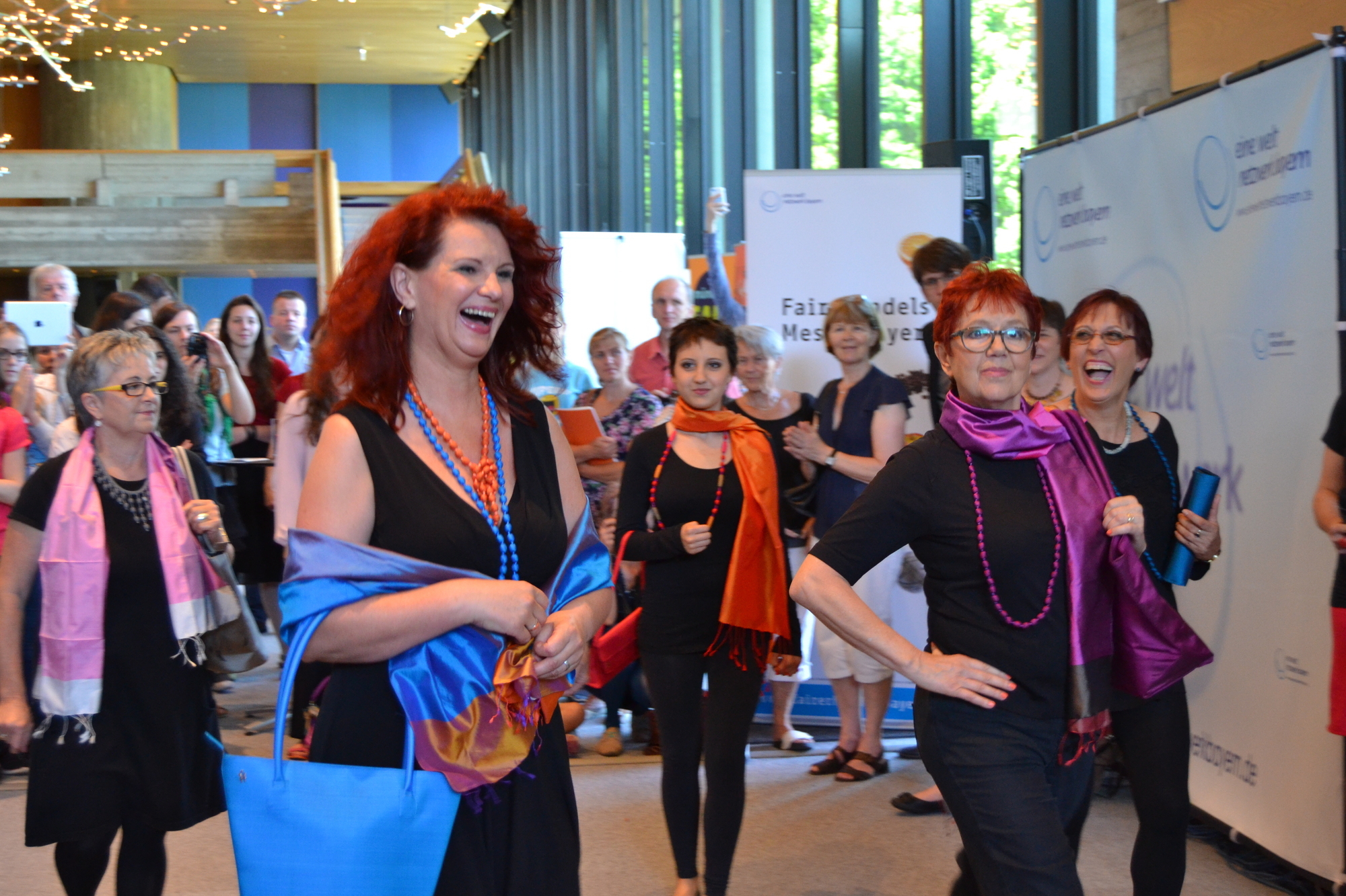 Bei der Fair Handels Messe Bayern trafen sich die wichtigen Vertreter des Fairen Handels in Bayern. Foto: B4B SCHWABEN