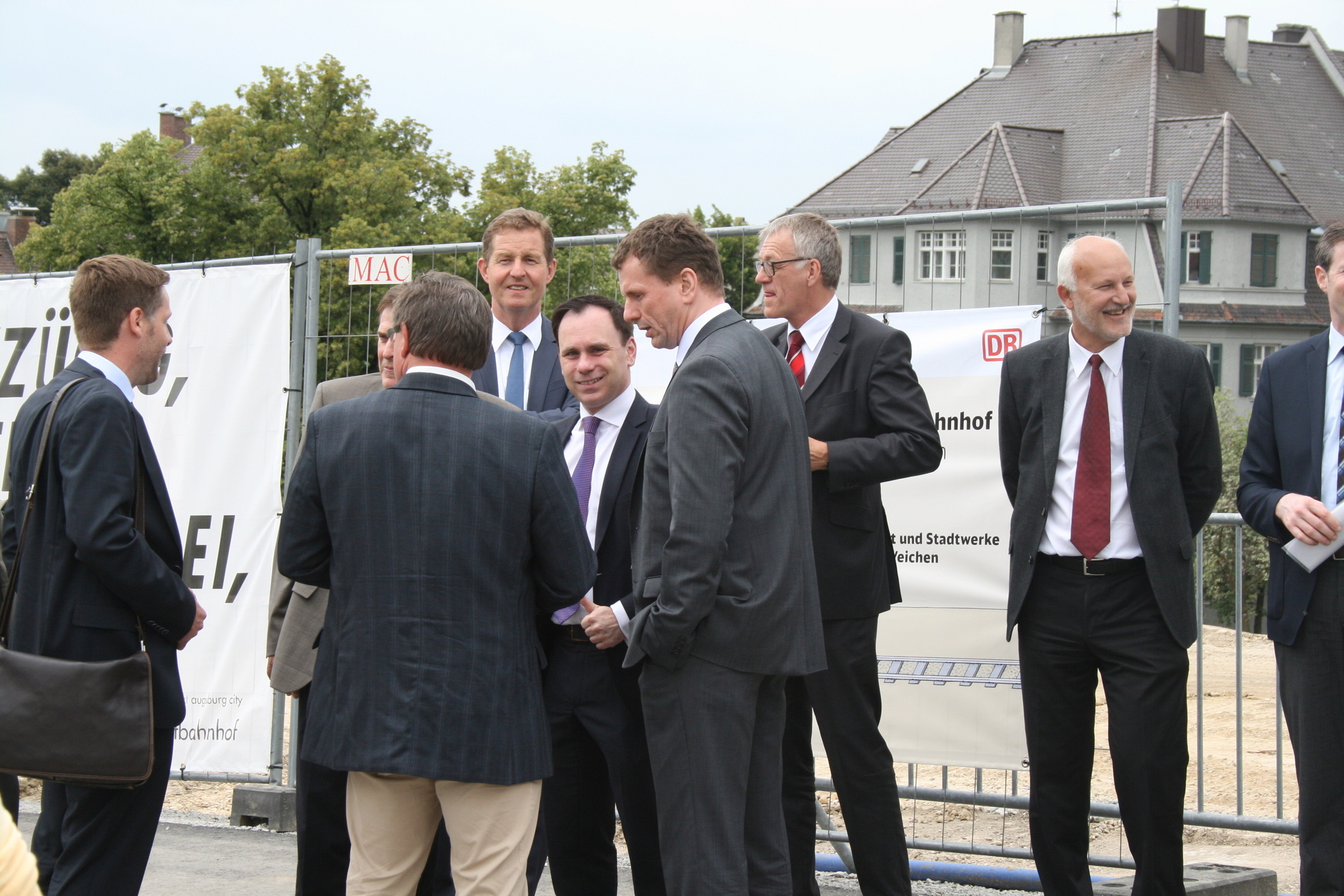 Am 13. Juli 2015 fiel der symbolische Startschuss für das Projekt Augsburg City Hauptbahnhof. Foto: B4B SCHWABEN