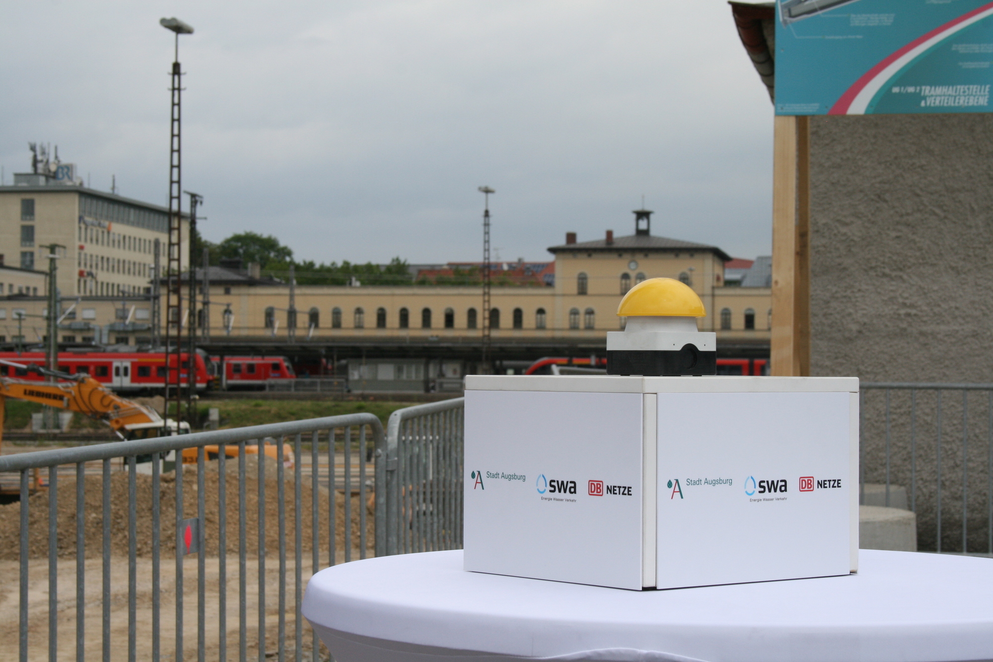 Am 13. Juli 2015 fiel der symbolische Startschuss für das Projekt Augsburg City Hauptbahnhof. Foto: B4B SCHWABEN