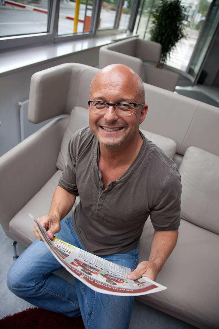 Rolf Störmann, Moderator bei HITRADIO RT1 und Stadionsprecher in Augsburg, im B4B SCHWABEN 101 Köpfe-Interview. Foto: R.Störmann