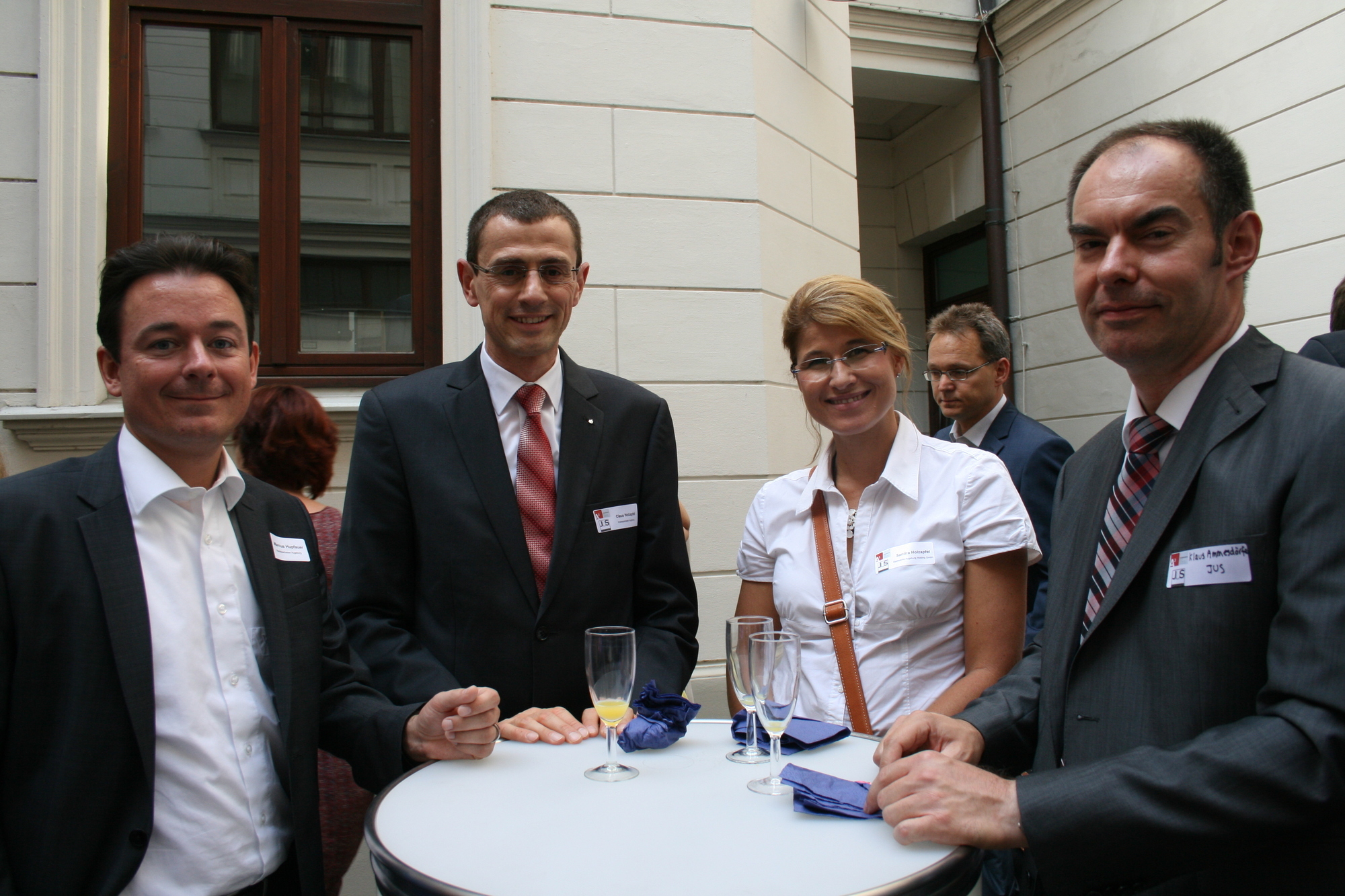 250 Gäste feiern beim A³ Sommerfest im Martini-Palais. Foto: B4B SCHWABEN