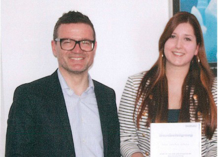 Jessica Grode und Franz Bilmayer, Vorstand der Goldhofer Aktiengesellschaft. Foto: Goldhofer AG