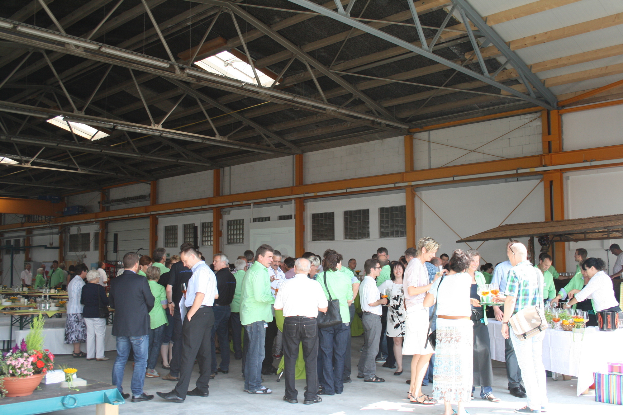 SÄBU Holzbau GmbH feiert mit über 100 Gästen sein 50jähriges Bestehen. Foto: B4B SCHWABEN