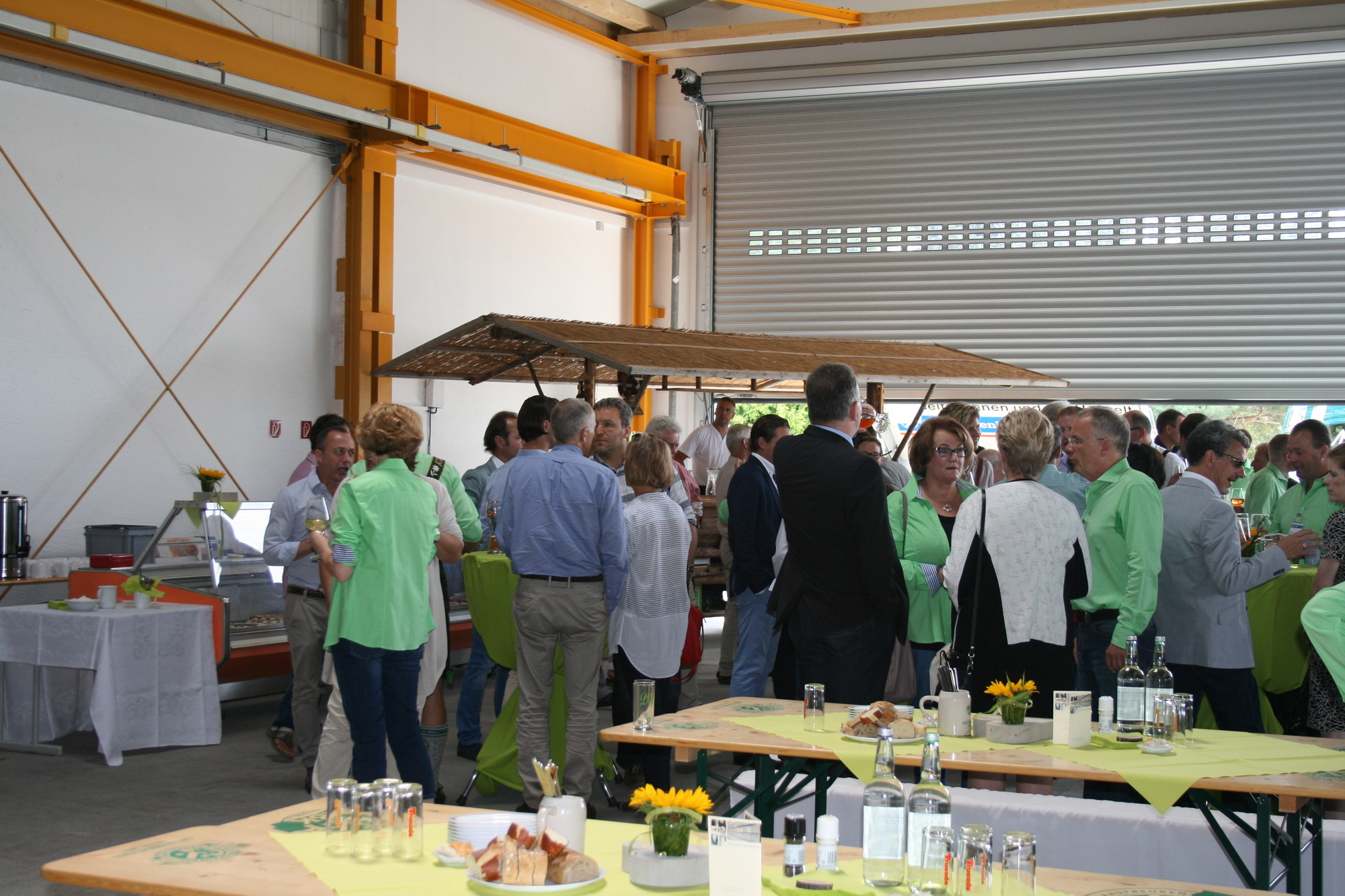SÄBU Holzbau GmbH feiert mit über 100 Gästen sein 50jähriges Bestehen. Foto: B4B SCHWABEN