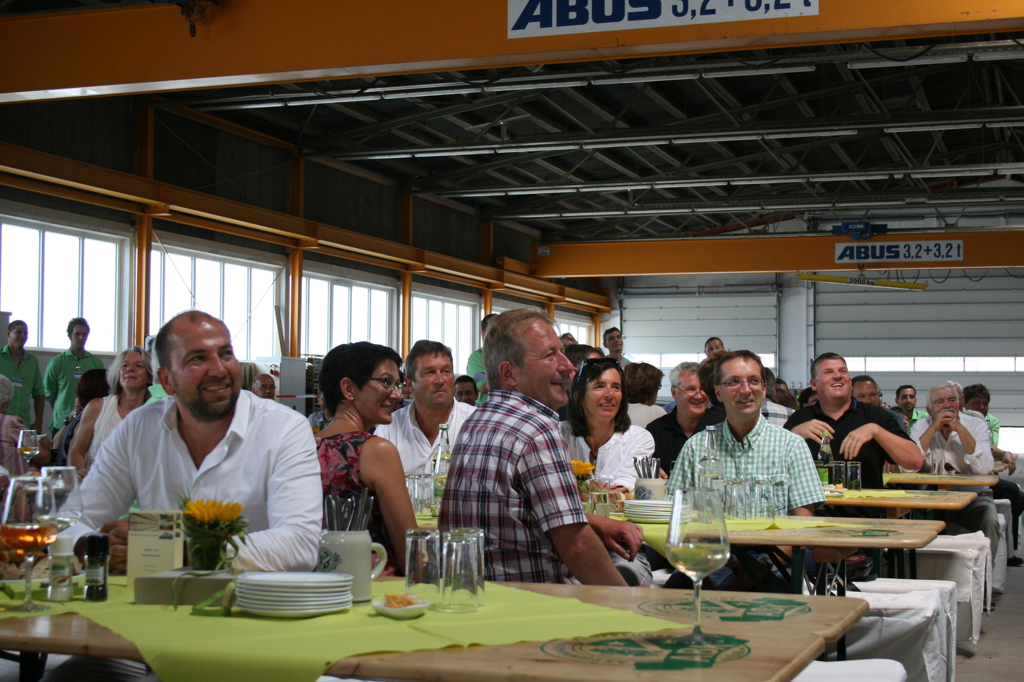 SÄBU Holzbau GmbH feiert mit über 100 Gästen sein 50jähriges Bestehen. Foto: B4B SCHWABEN