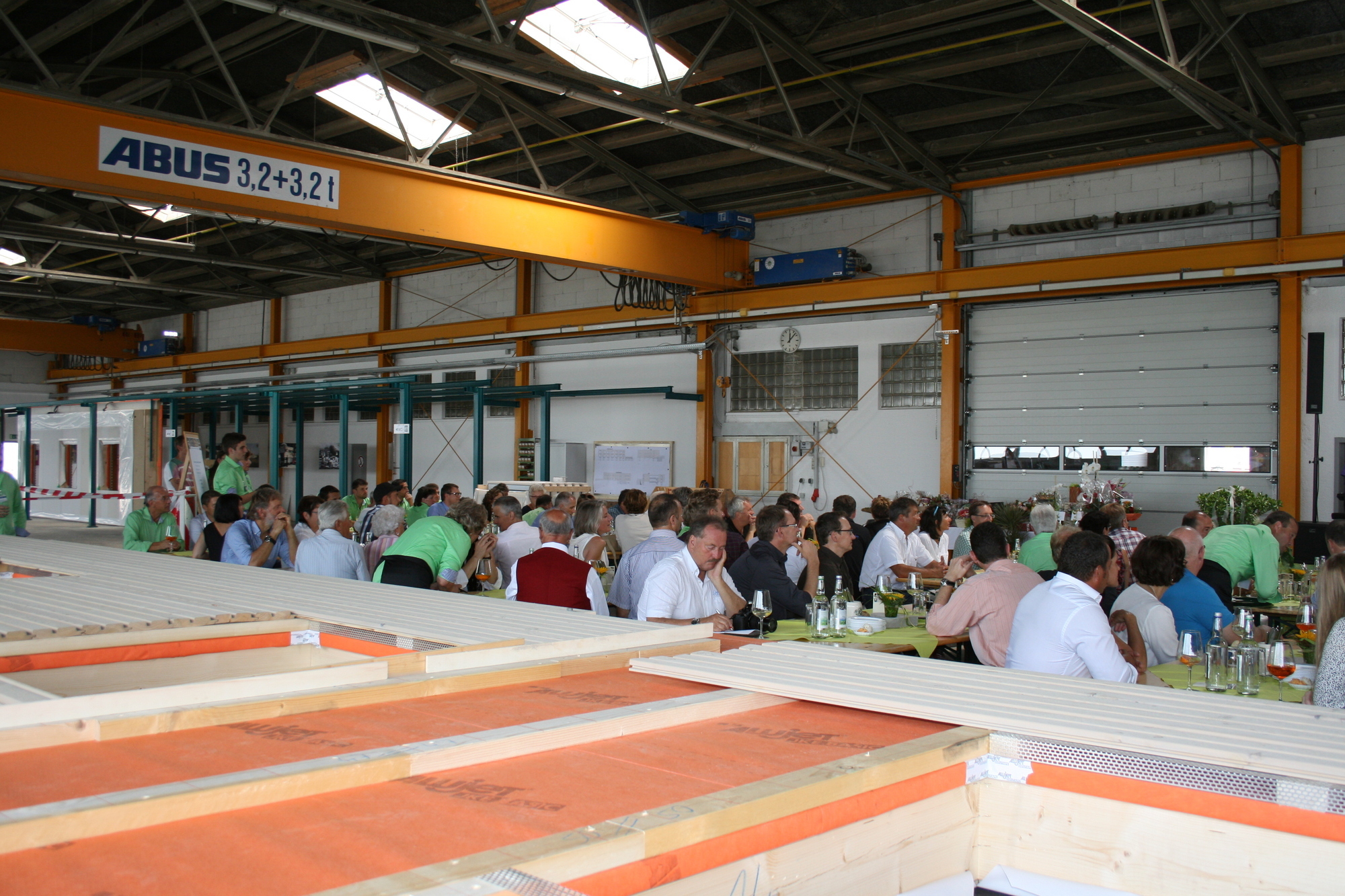 SÄBU Holzbau GmbH feiert mit über 100 Gästen sein 50jähriges Bestehen. Foto: B4B SCHWABEN