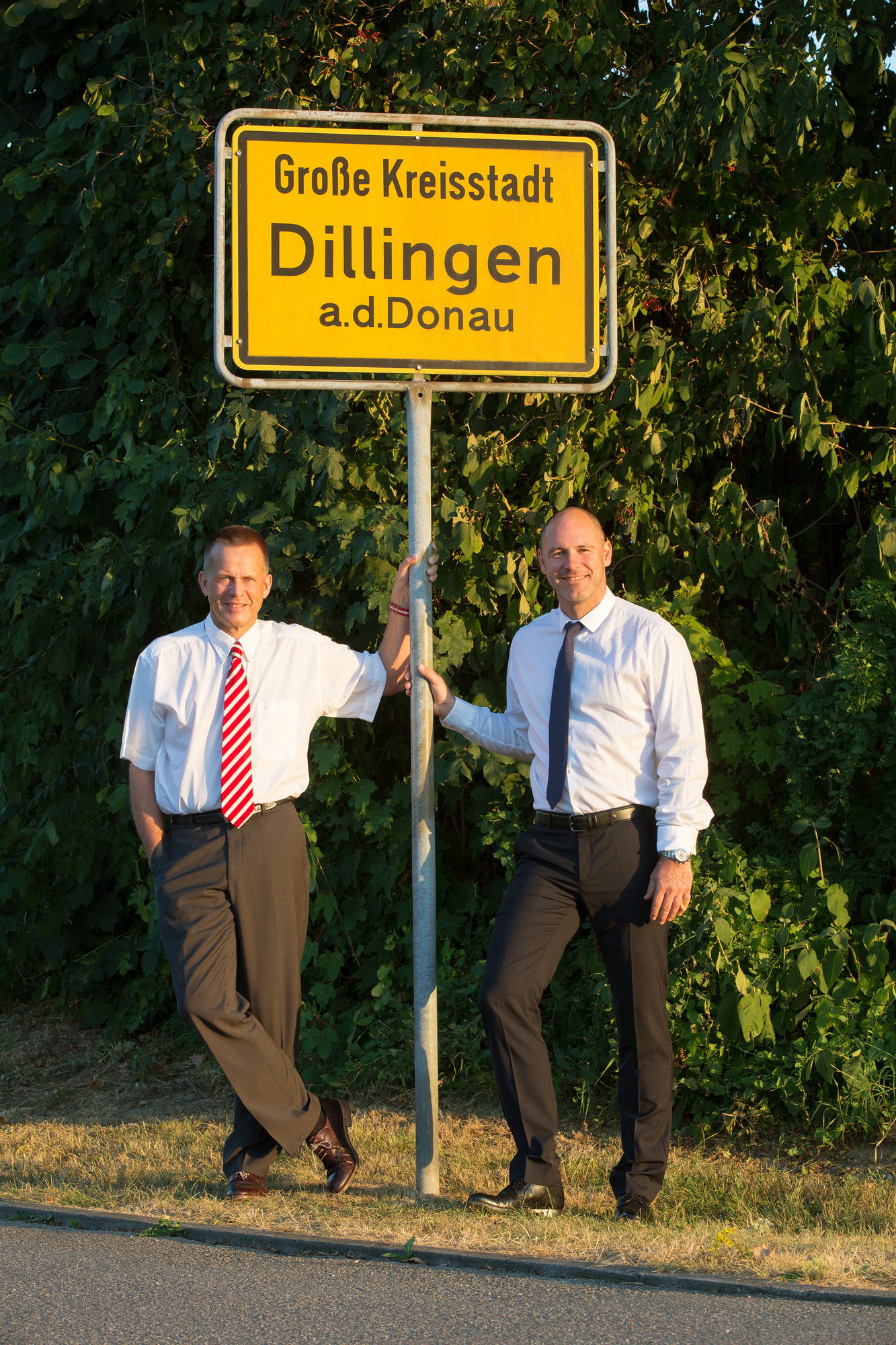 Hannes Ruf und Joachim Fellner eröffnen neuen Standort in Dillingen. Foto: Abel+Ruf GmbH