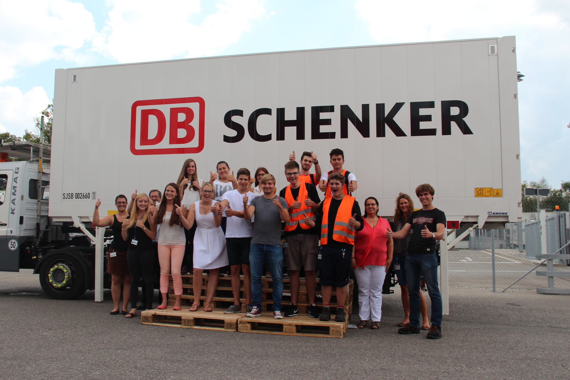 Die neuen Auszubildenden sind da. Foto: Schenker Deutschland AG