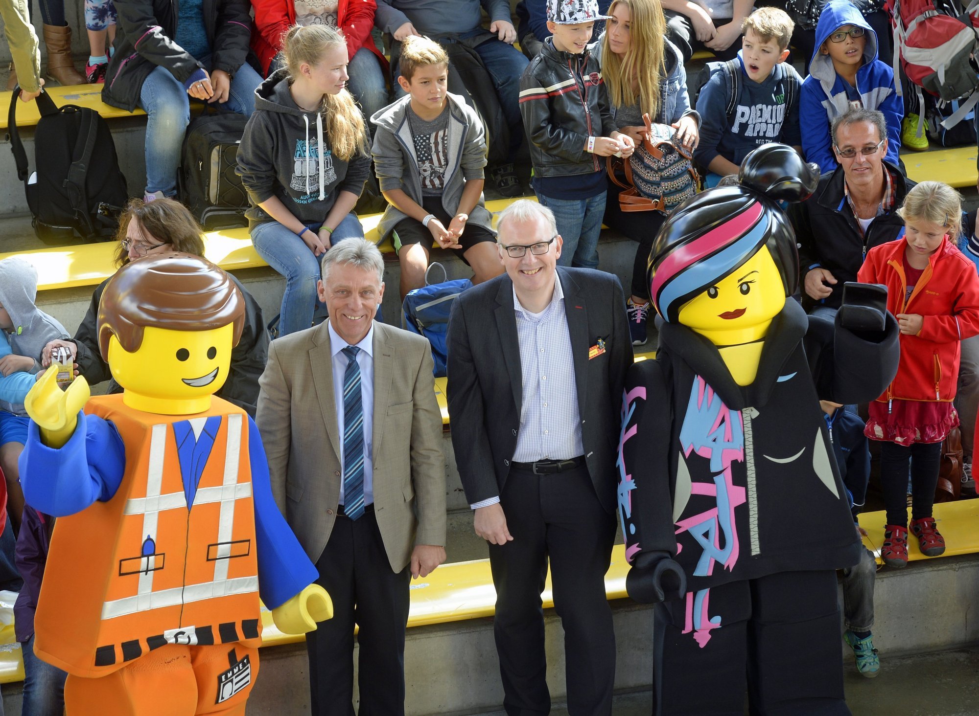 LEGOLAND Geschäftsführer Martin Kring und der WBO-Vorsitzende Klaus Sedelmeier in der LEGOLAND Arena. Foto: LEGOLAND