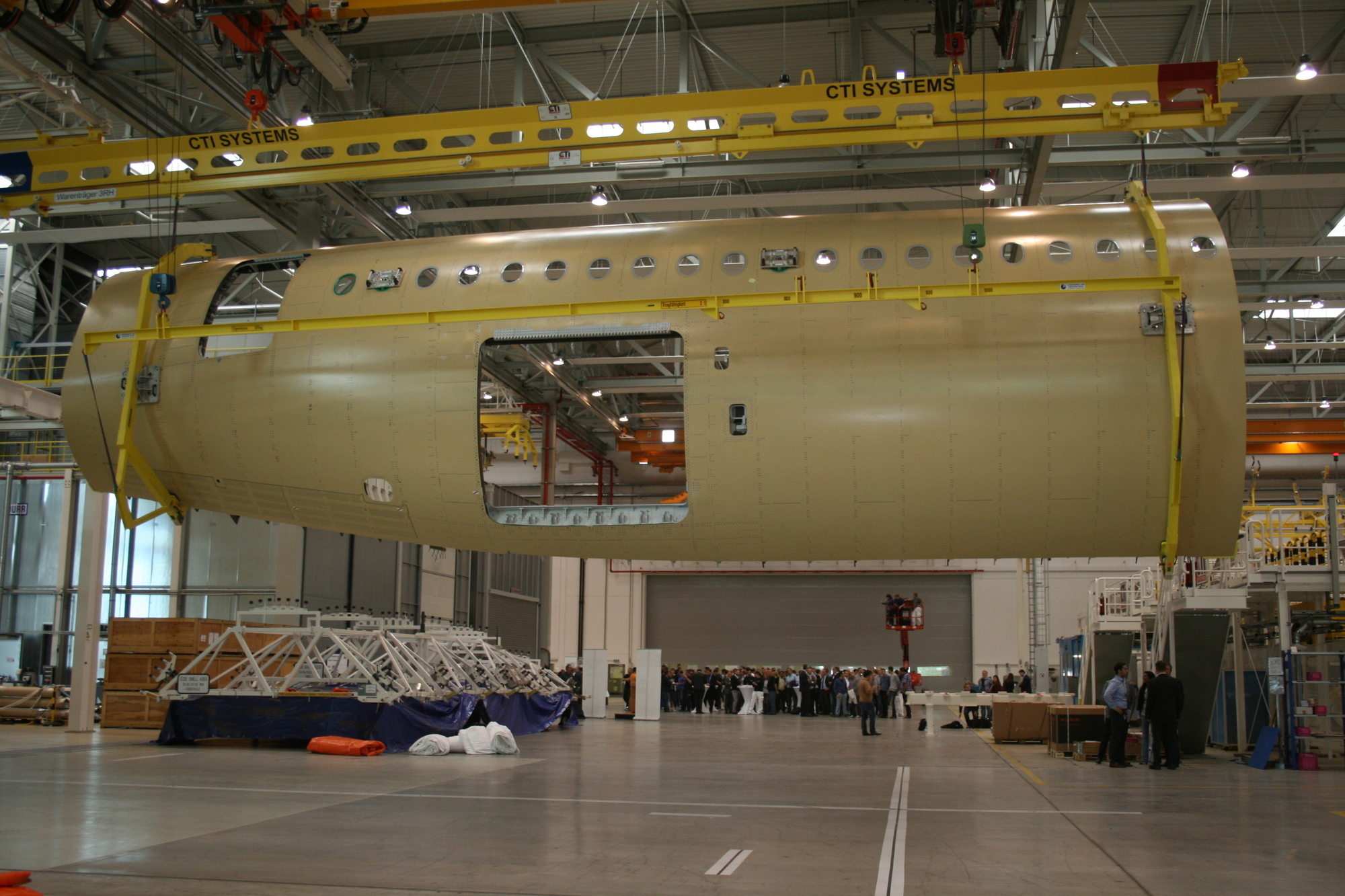 Airbus erhält erste CFK-Bauteile von Premium AEROTEC in Augsburg. Foto: B4B SCHWABEN