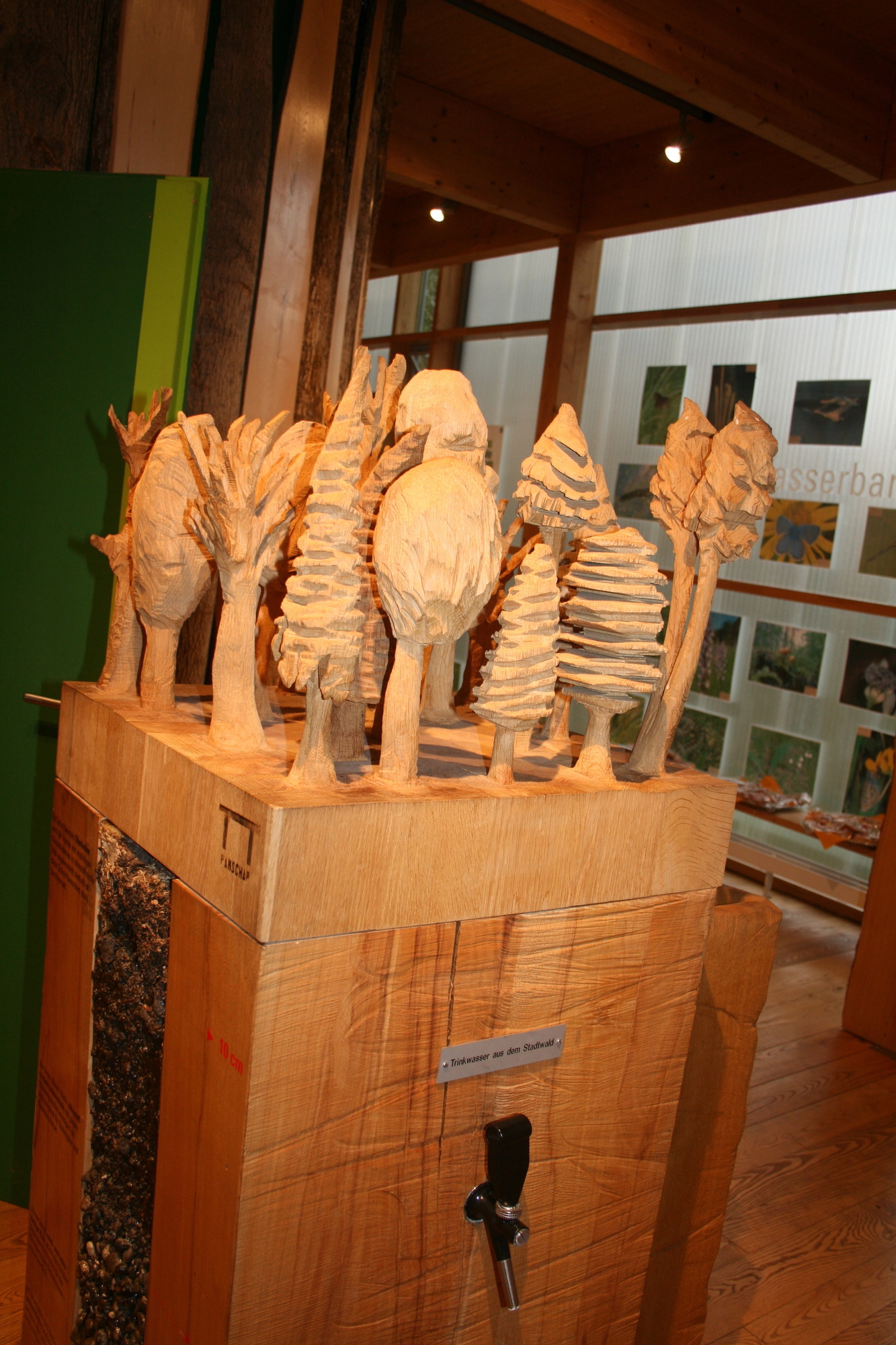 Das Netzwerktreffen der Wirtschaftsförderung fand im Waldpavillon statt. Foto: B4B SCHWABEN