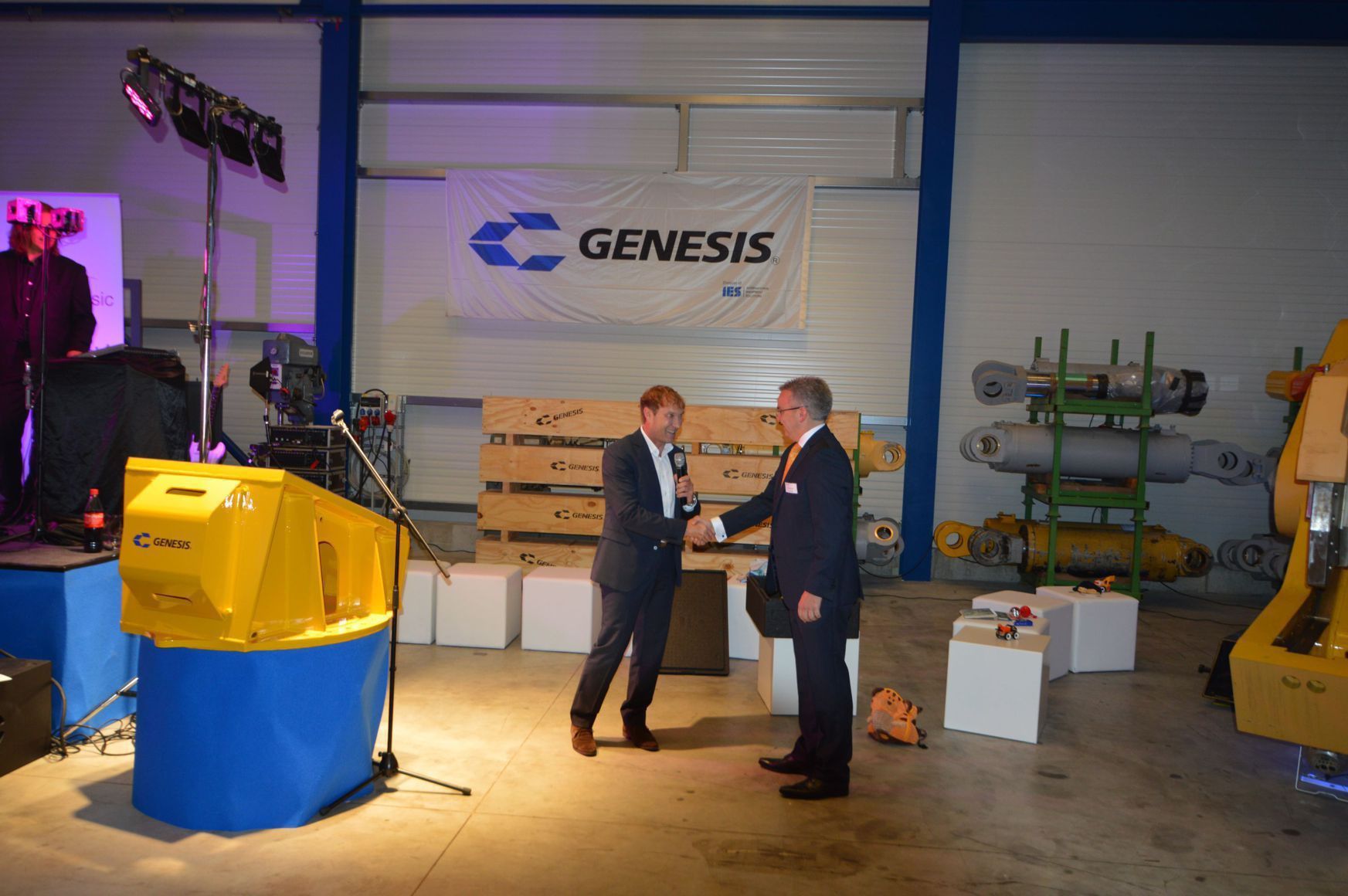 Genesis freute sich, den Neubau feierlich zu eröffnen. Foto: Kuhn Bau