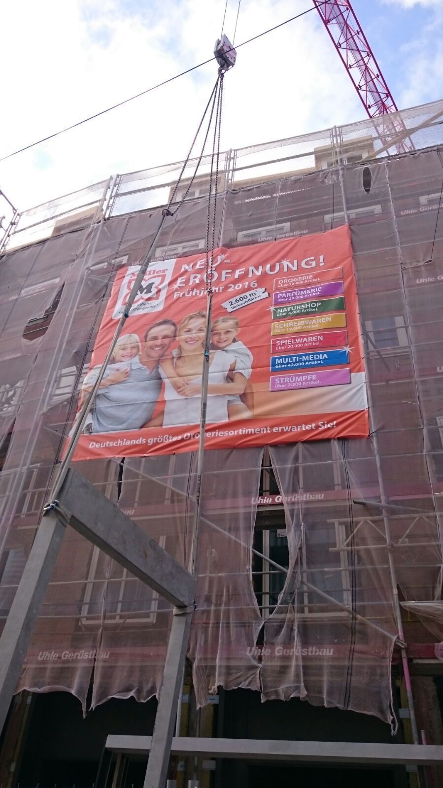 Müller eröffnet die neue Filiale in der Annapassage am 3. März 2016. Foto: B4B SCHWABEN