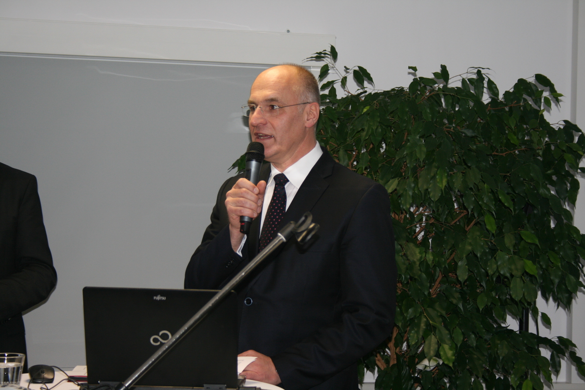 Die Power-to-Heat-Anlage der swa stabilisiert das Stromnetz. Foto: B4B WIRTSCHAFTSLEBEN SCHWABEN