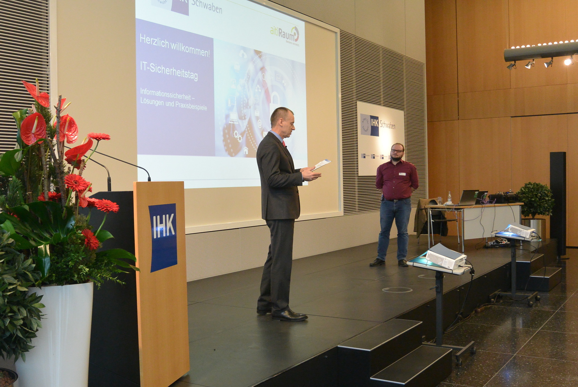 IHK Schwaben und aitiRaum veranstalteten gemeinsame Tagung zum Thema IT-Sicherheit. Foto: B4B WIRTSCHAFTSLEBEN SCHWABEN