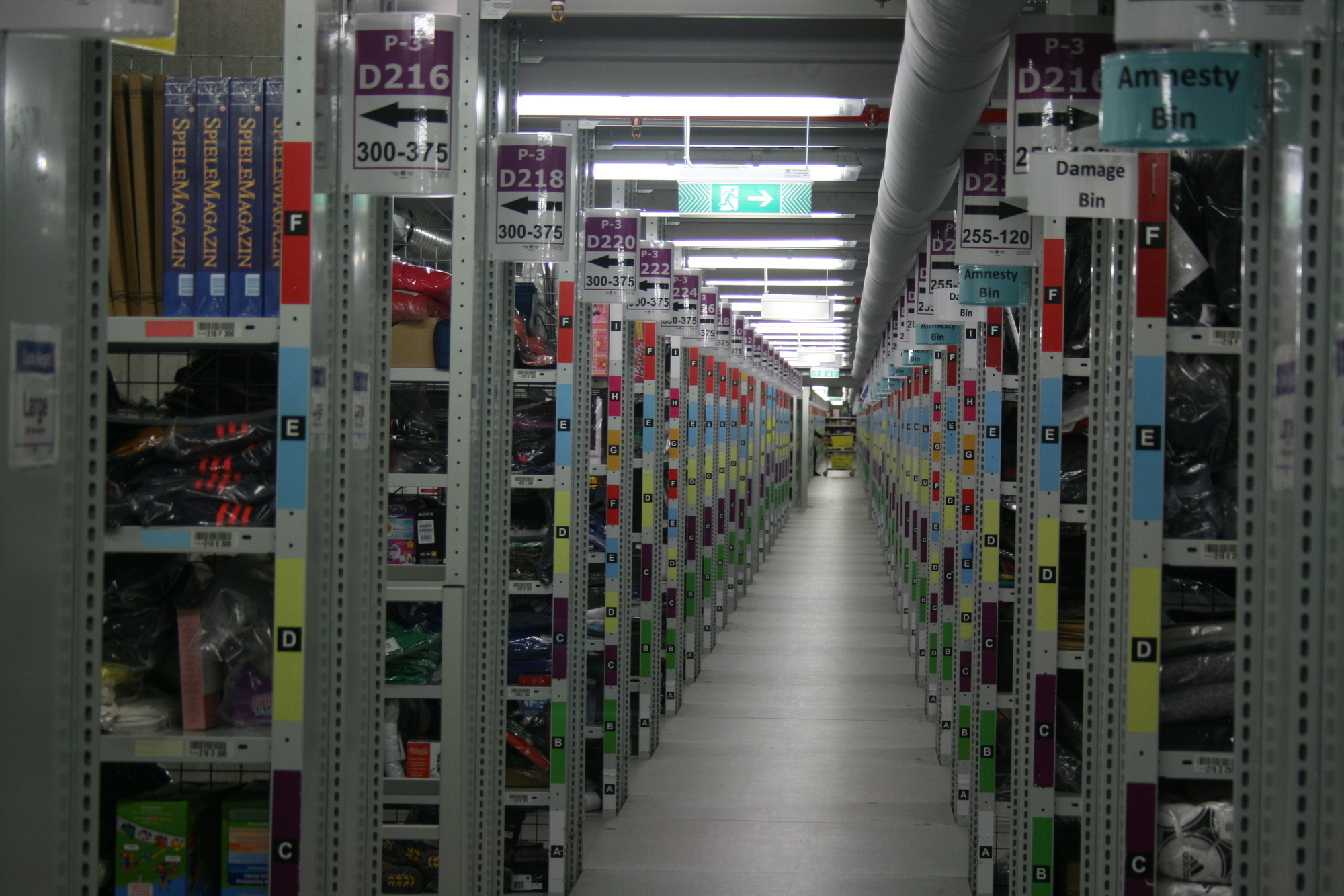 Ein Blick hinter die Kulissen am Amazon Standort in Graben. Foto: B4B WIRTSCHAFTSLEBEN SCHWABEN