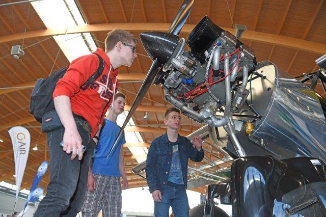 Die AERO 2016 richtet sich gezielt auch an Nachwuchspiloten. Foto: Messe Friedrichshafen