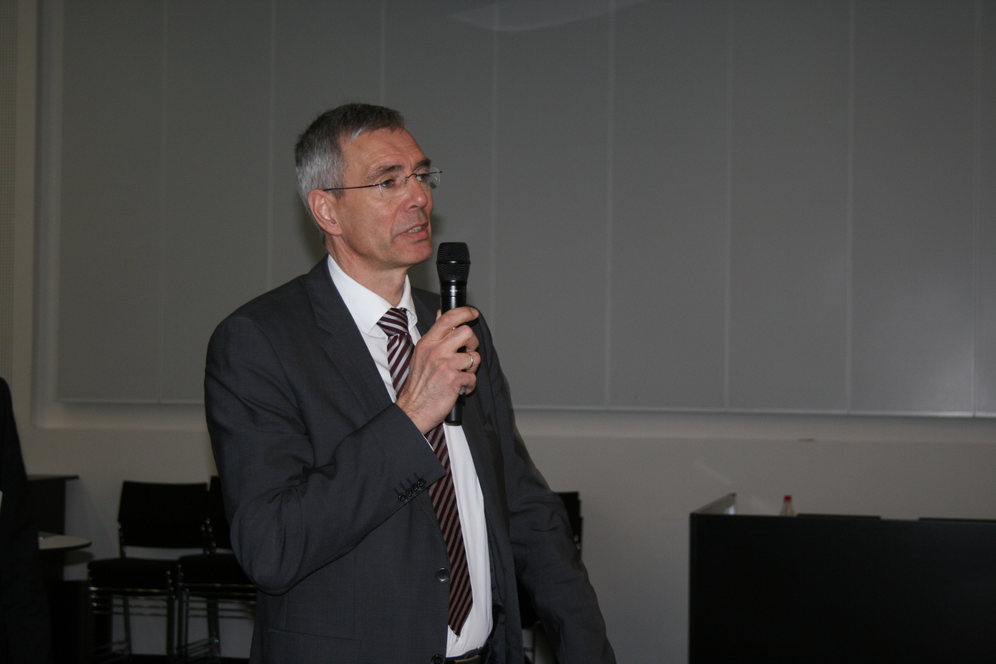 Rund 80 Vertreter aus Wirtschaft, Wissenschaft und Politik waren der Einladung der vbw zu SGL gefolgt. Foto: B4B SCHWABEN