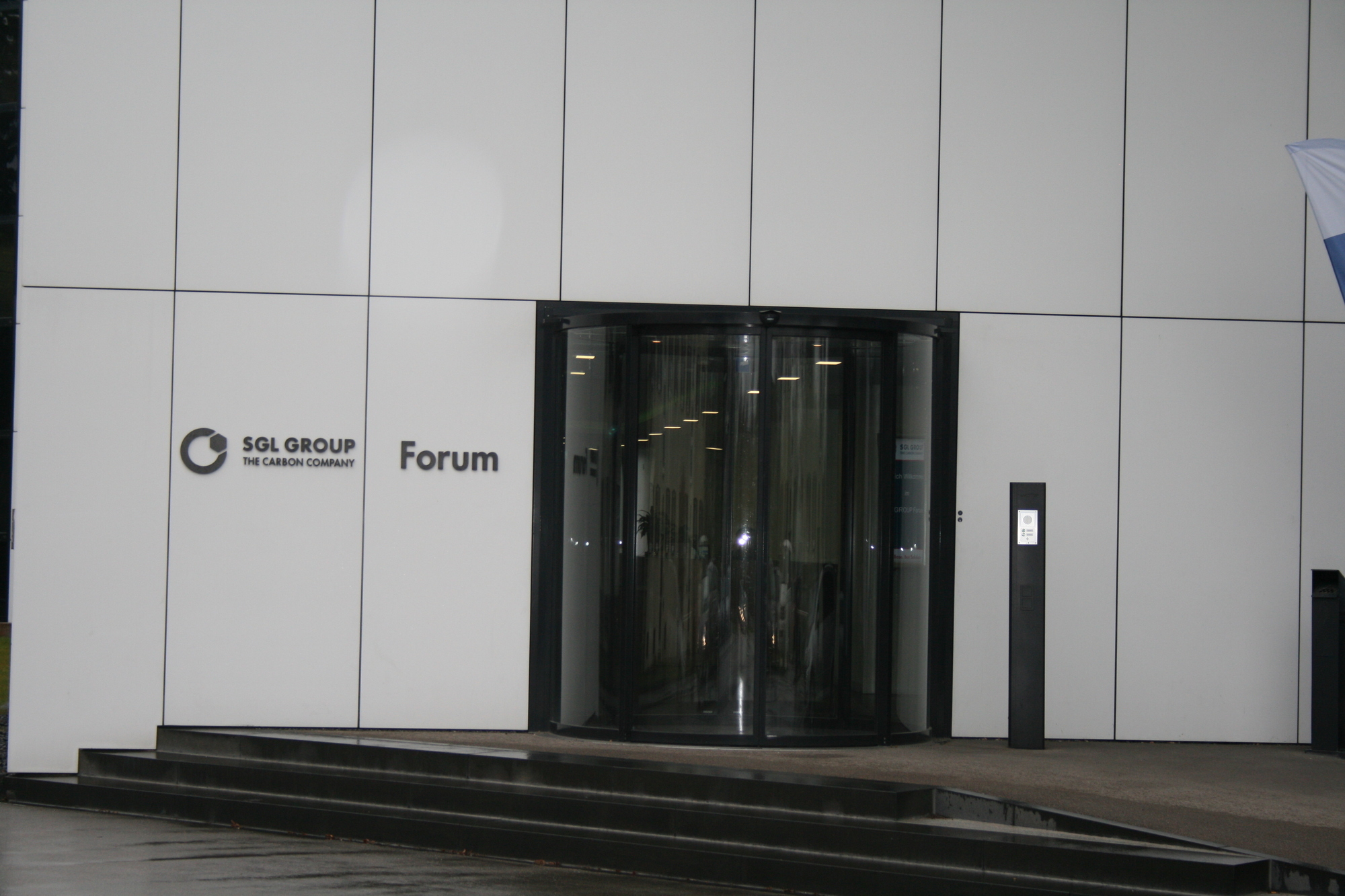 Rund 80 Vertreter aus Wirtschaft, Wissenschaft und Politik waren der Einladung der vbw zu SGL gefolgt. Foto: B4B SCHWABEN