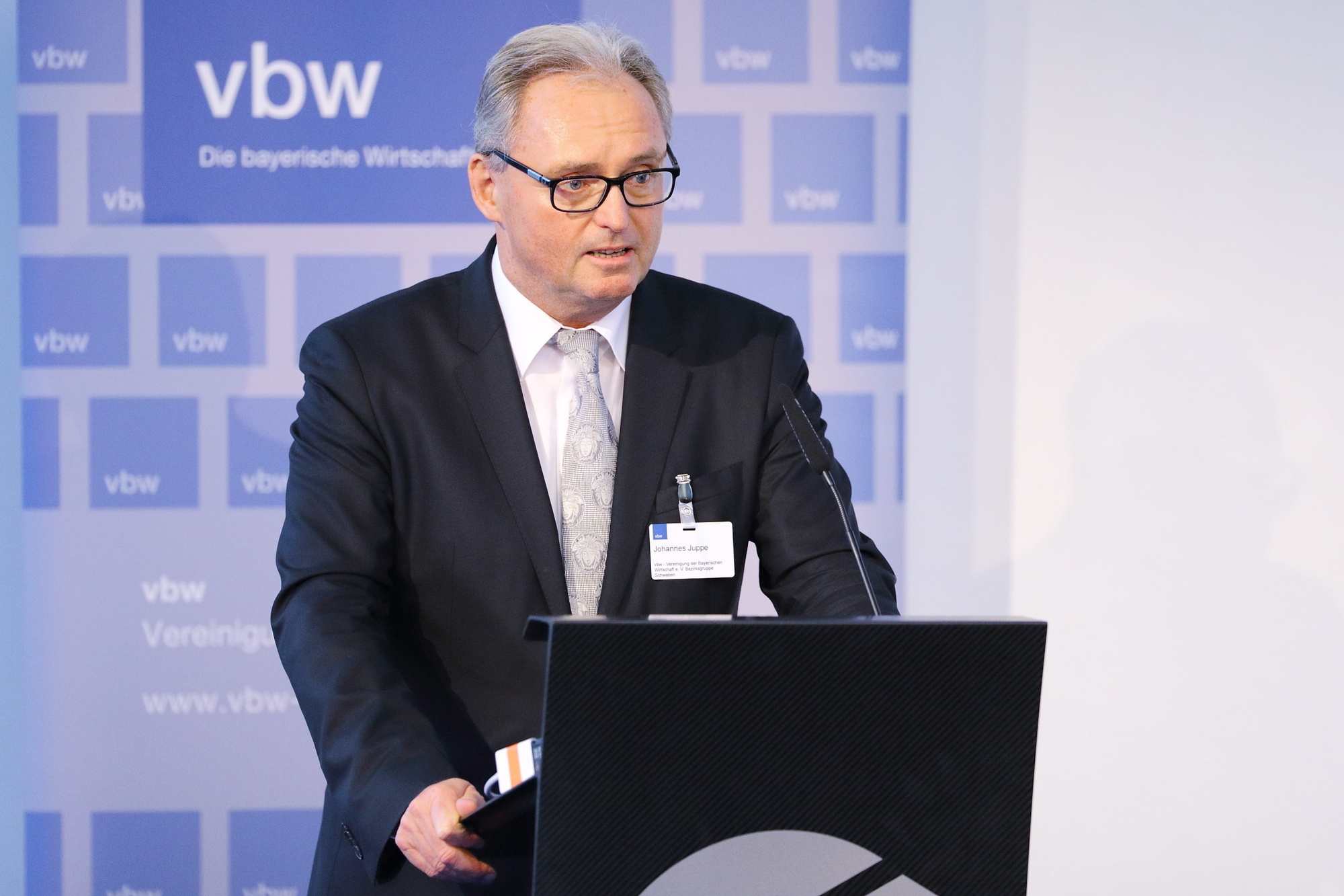 Rund 80 Vertreter aus Wirtschaft, Wissenschaft und Politik waren der Einladung der vbw zu SGL gefolgt. Foto: vbw