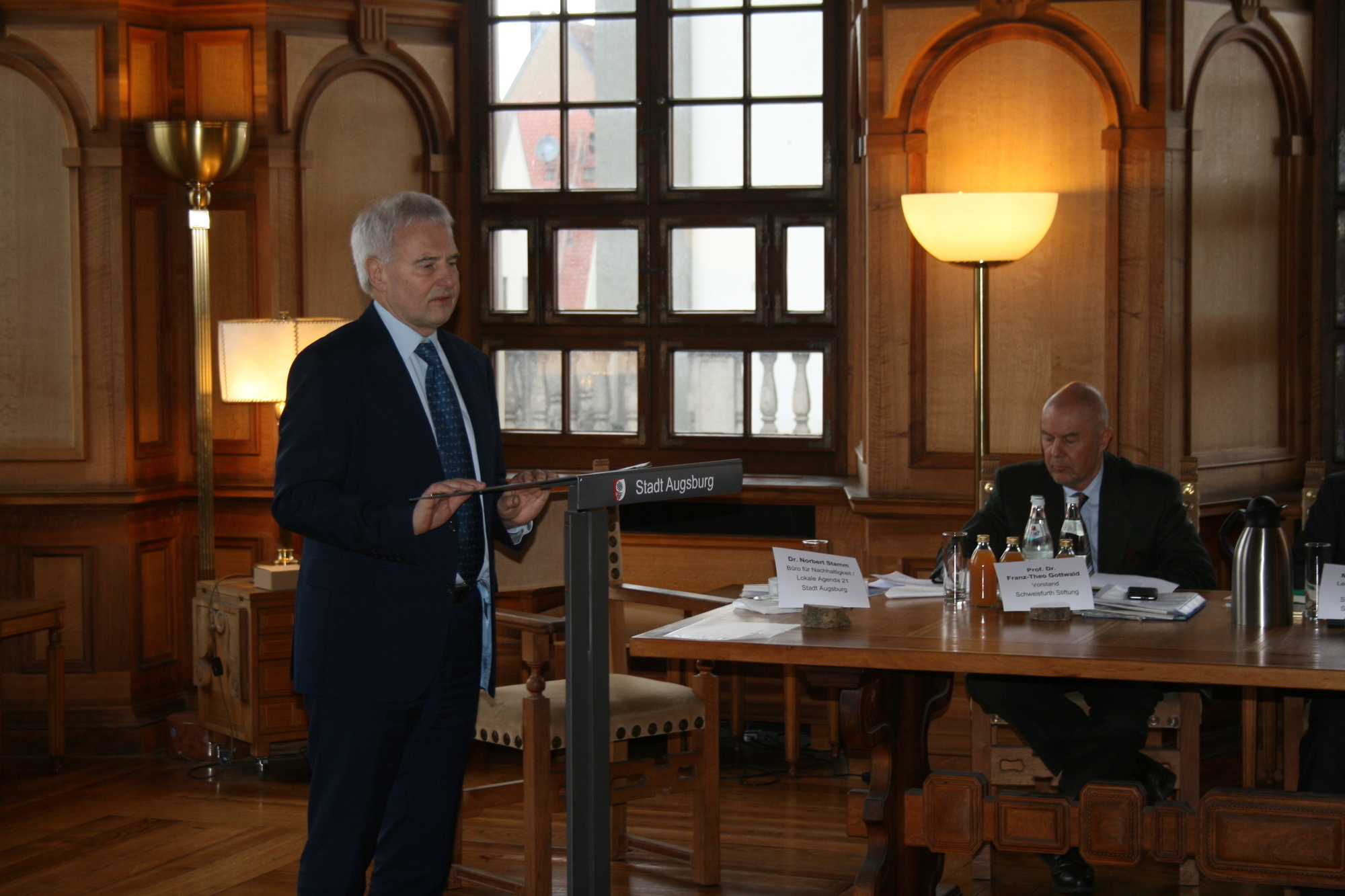 Darmstadt, Nürnberg, Augbsurg, München und Freiburg unterzeichnen Kooperations-Vereinbarung. Foto: B4B WIRTSCHAFTSLEBEN SCHWABEN