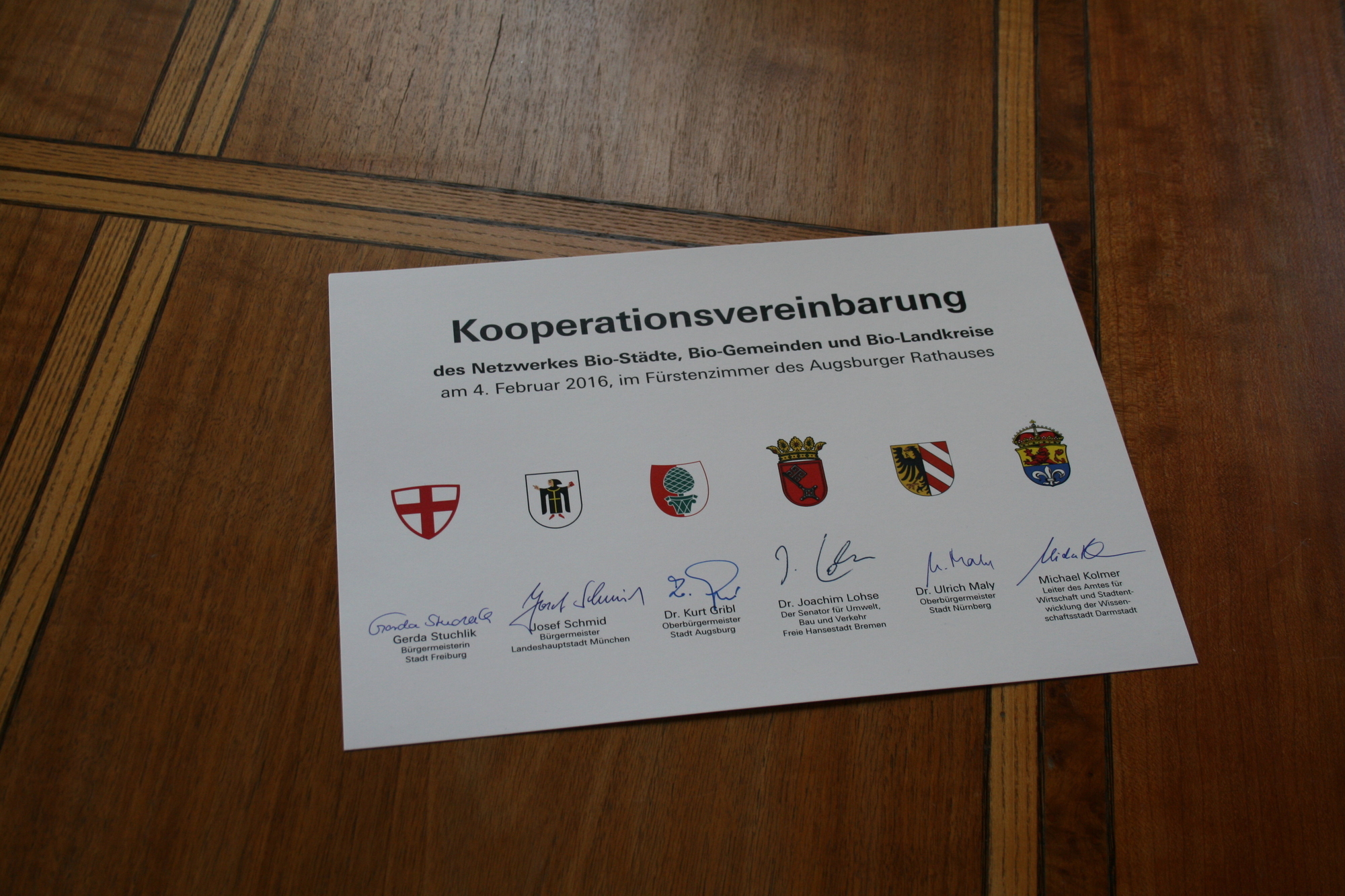 Darmstadt, Nürnberg, Augbsurg, München und Freiburg unterzeichnen Kooperations-Vereinbarung. Foto: B4B WIRTSCHAFTSLEBEN SCHWABEN
