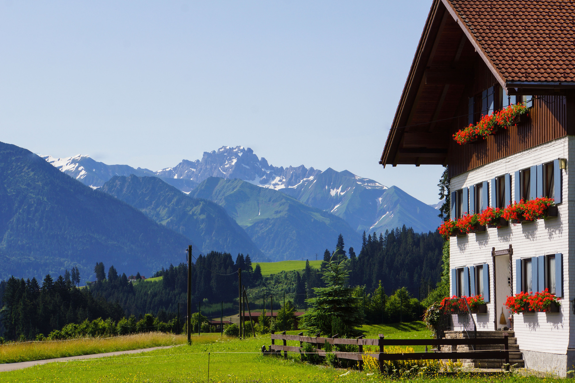 Urlaub im Allgäu und Bayerisch-Schwaben wird immer beliebter. Foto: Rainer Sturm / pixelio.de