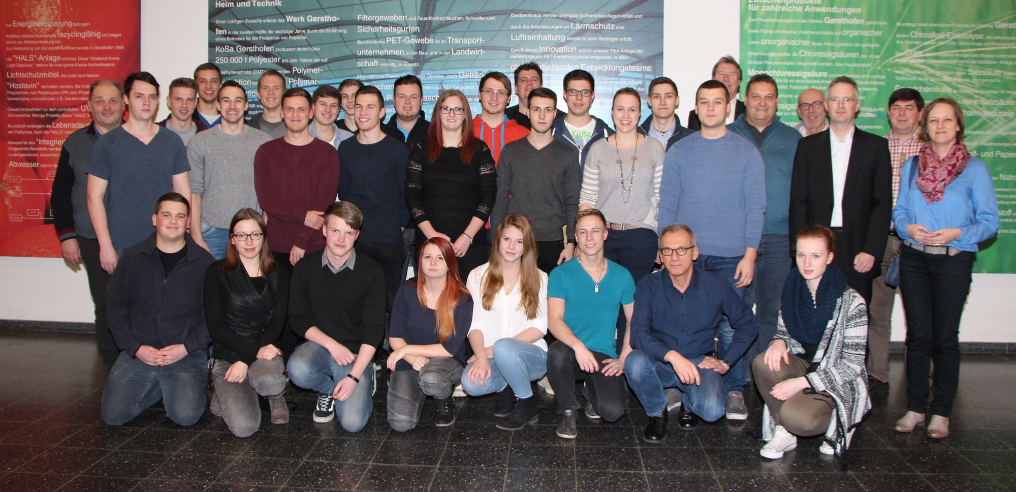 25 junge Menschen beendeten im Februar ihre Ausbildung bei MVV Enamic IGS. Foto: Ingrid Knöpfle / MVV Enamic IGS