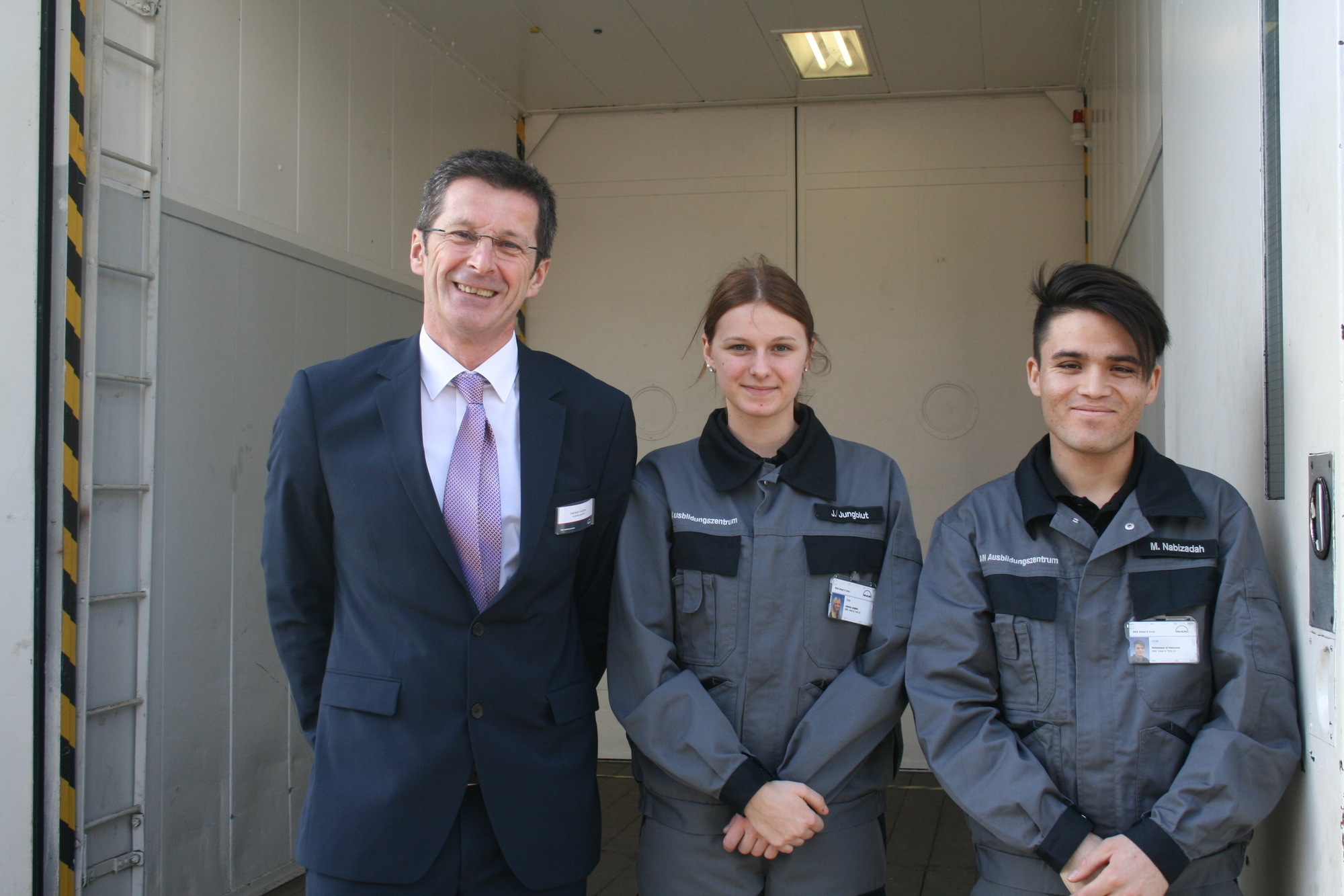 Staatssekretär Johannes Hintersberger besuchte MAN Diesel & Turbo SE am 22. Februar 2016. Foto: B4B WIRTSCHAFTSLEBEN SCHWABEN