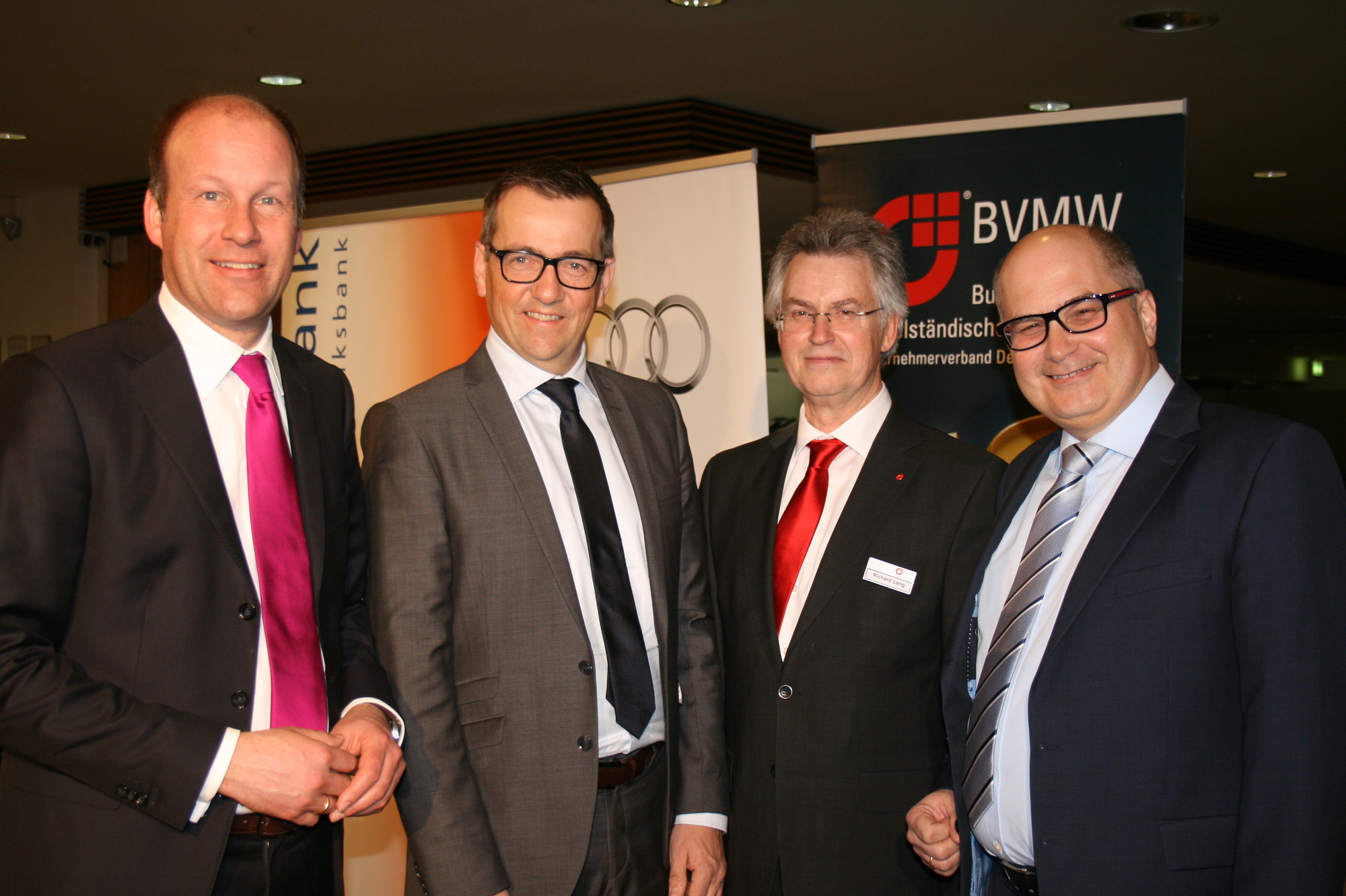 Martin Sailer, Michael Agsteiner, Richard Lang und Dr. Heinz Ortner. Foto: B4B WIRTSCHAFTSLEBEN SCHWABEN
