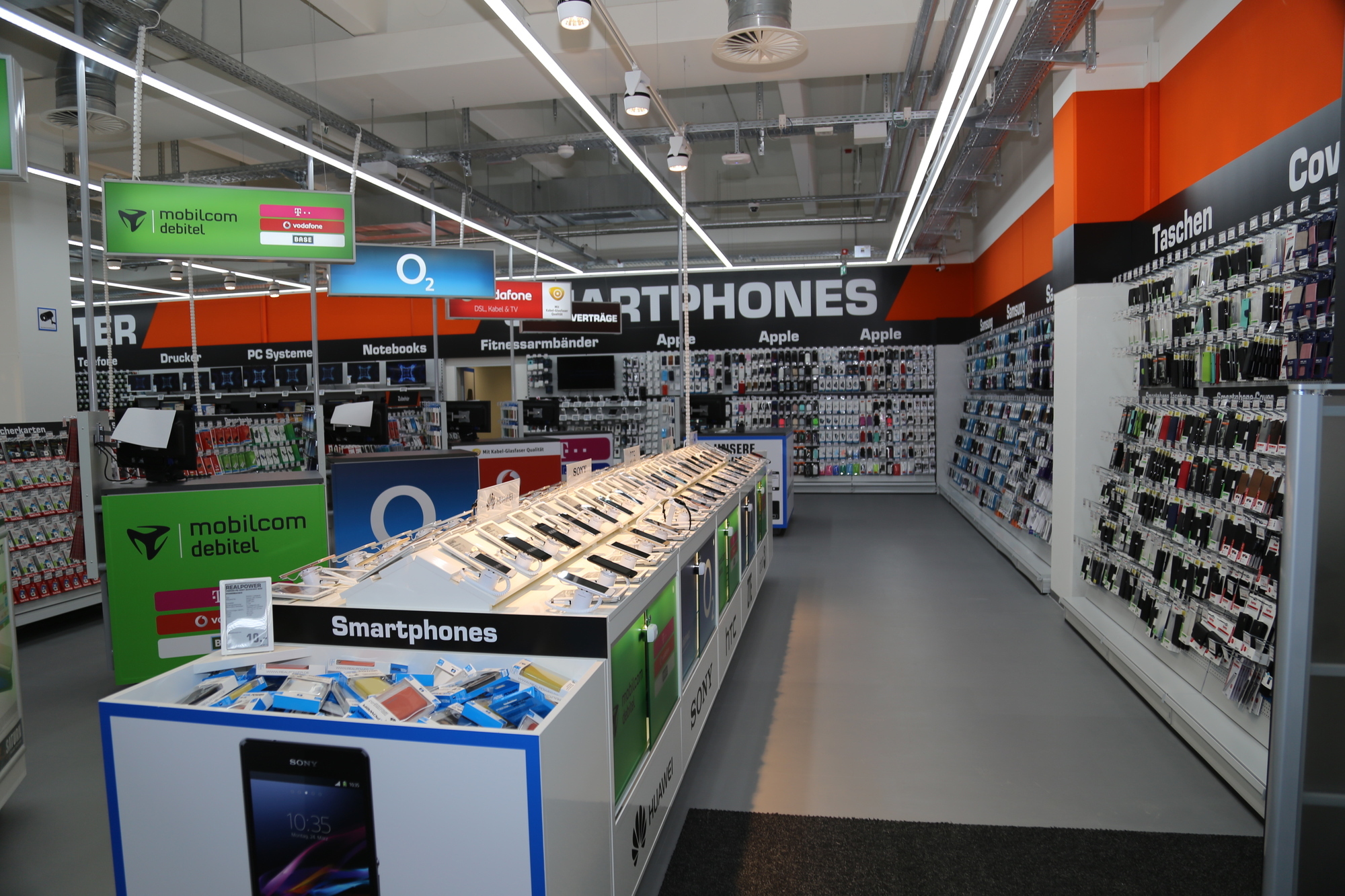 Der neue Saturn Elektrofachmarkt in Friedberg. Foto: Kathrin Buchenroth / B4B WIRTSCHAFTSLEBEN SCHWABEN