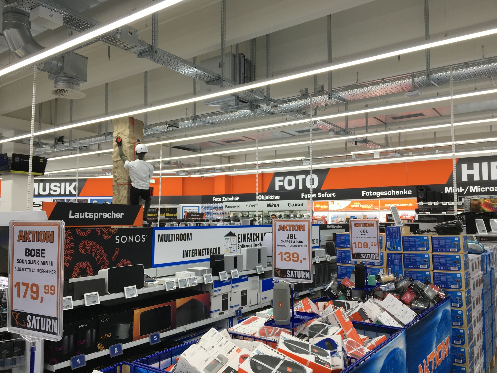 Am 3. März öffnete die neue Friedberger Filiale von Saturn für die Kunden. Foto: B4B WIRTSCHAFTSLEBEN SCHWABEN
