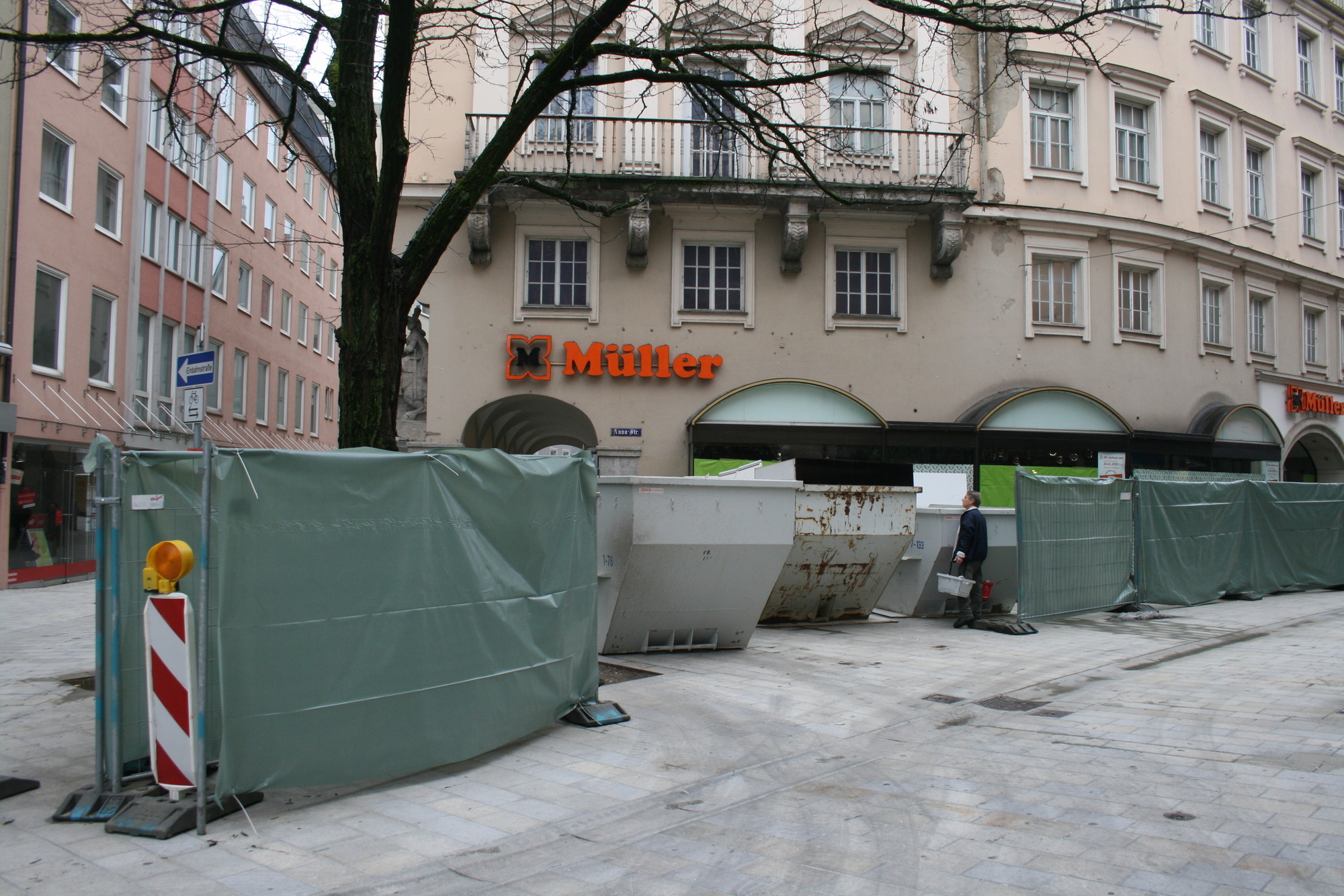 Am 3. März eröffnete Müller die neue Filiale in der Augsburger Annapassage. Foto: B4B WIRTSCHAFTSLEBEN SCHWABEN