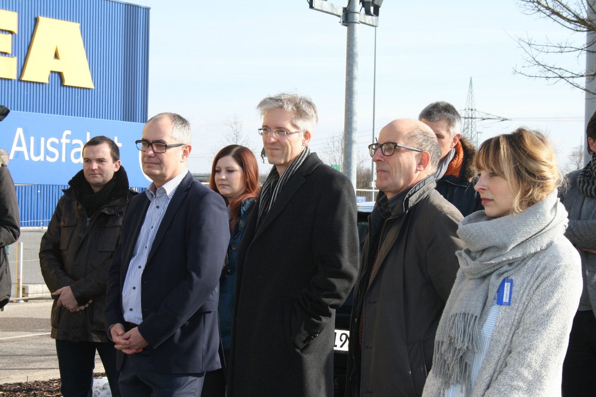 Mit der neuen E-Tankstelle leistet IKEA einen wichtigen Beitrag zur Verkehrswende. Foto: B4B WIRTSCHAFTSLEBEN SCHWABEN