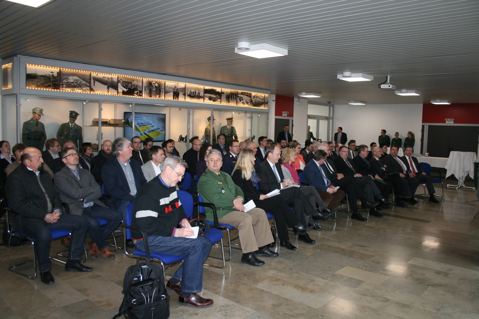 Beim Spatenstich in Königsbrunn. Foto: B4B WIRTSCHAFTSLEBEN SCHWABEN