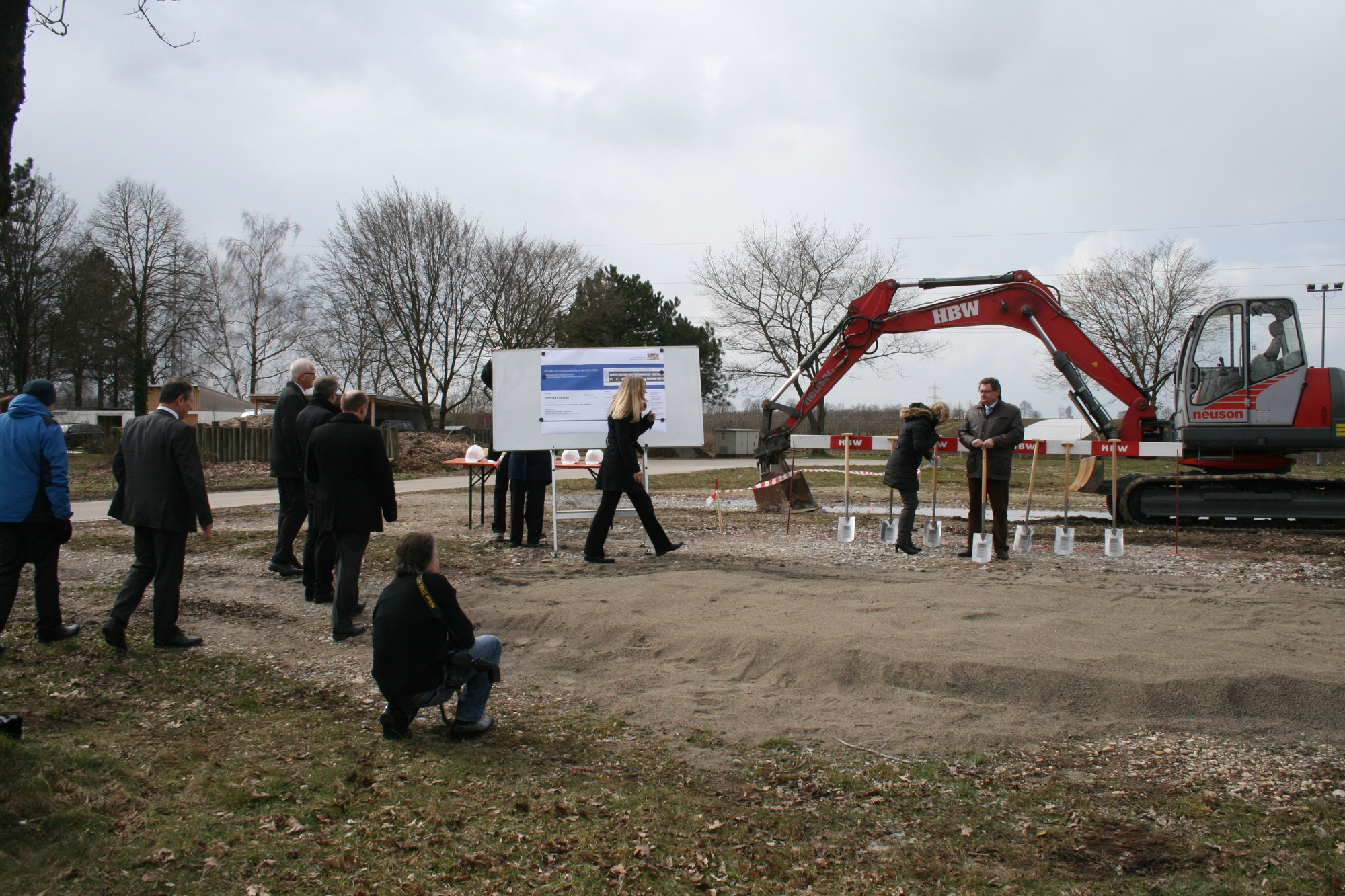 Beim Spatenstich in Königsbrunn. Foto: B4B WIRTSCHAFTSLEBEN SCHWABEN