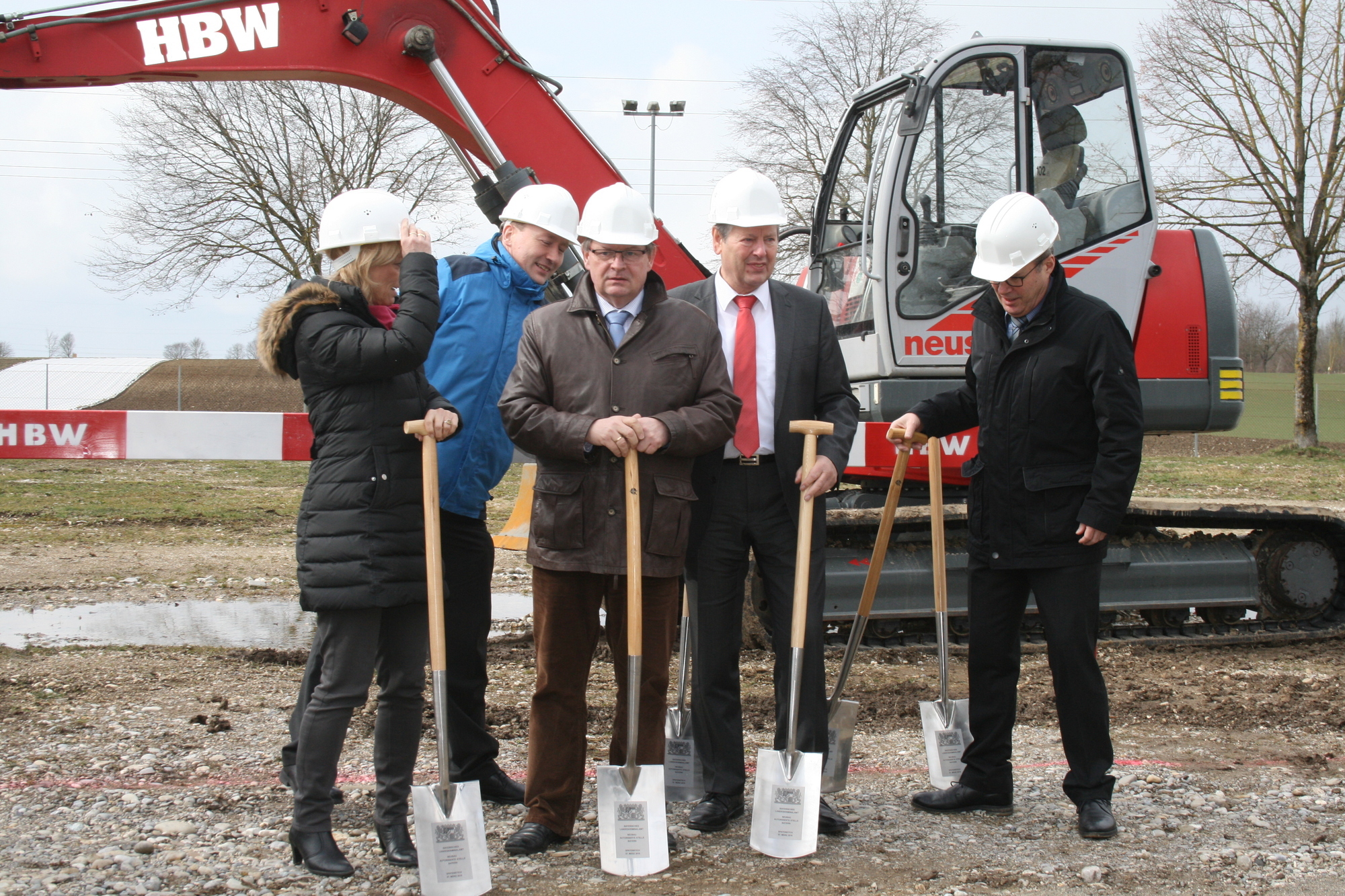 Beim Spatenstich in Königsbrunn. Foto: B4B WIRTSCHAFTSLEBEN SCHWABEN