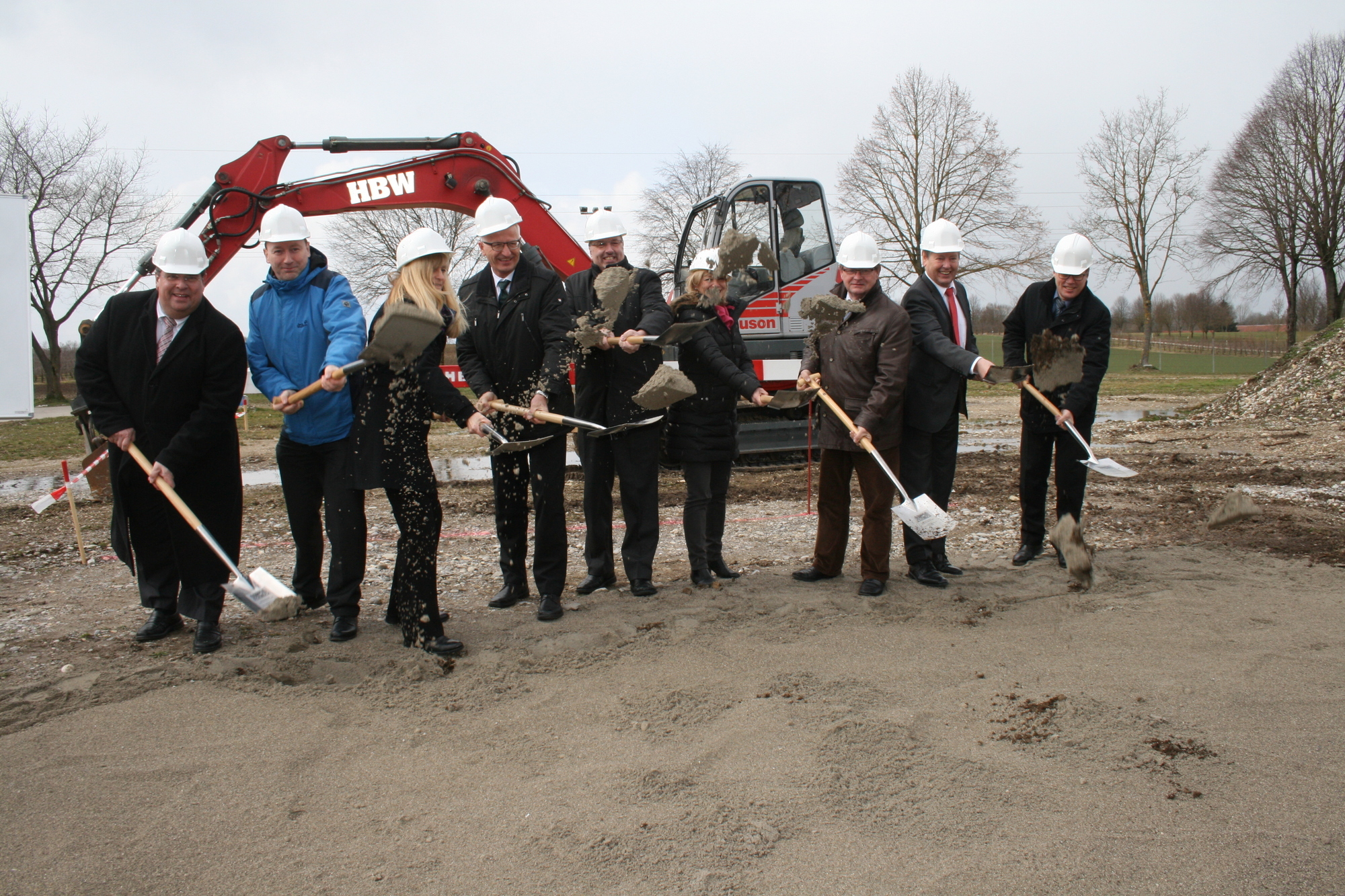 Beim Spatenstich in Königsbrunn. Foto: B4B WIRTSCHAFTSLEBEN SCHWABEN