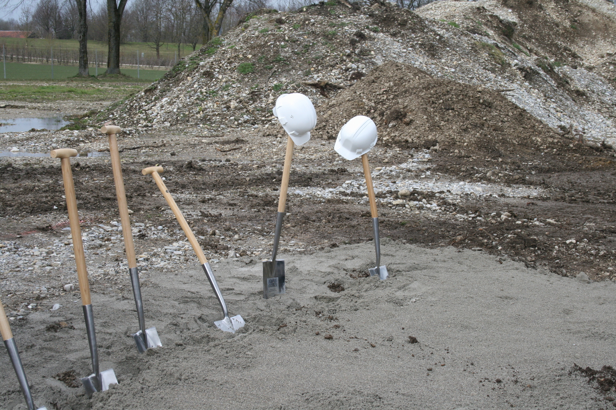 Beim Spatenstich in Königsbrunn. Foto: B4B WIRTSCHAFTSLEBEN SCHWABEN