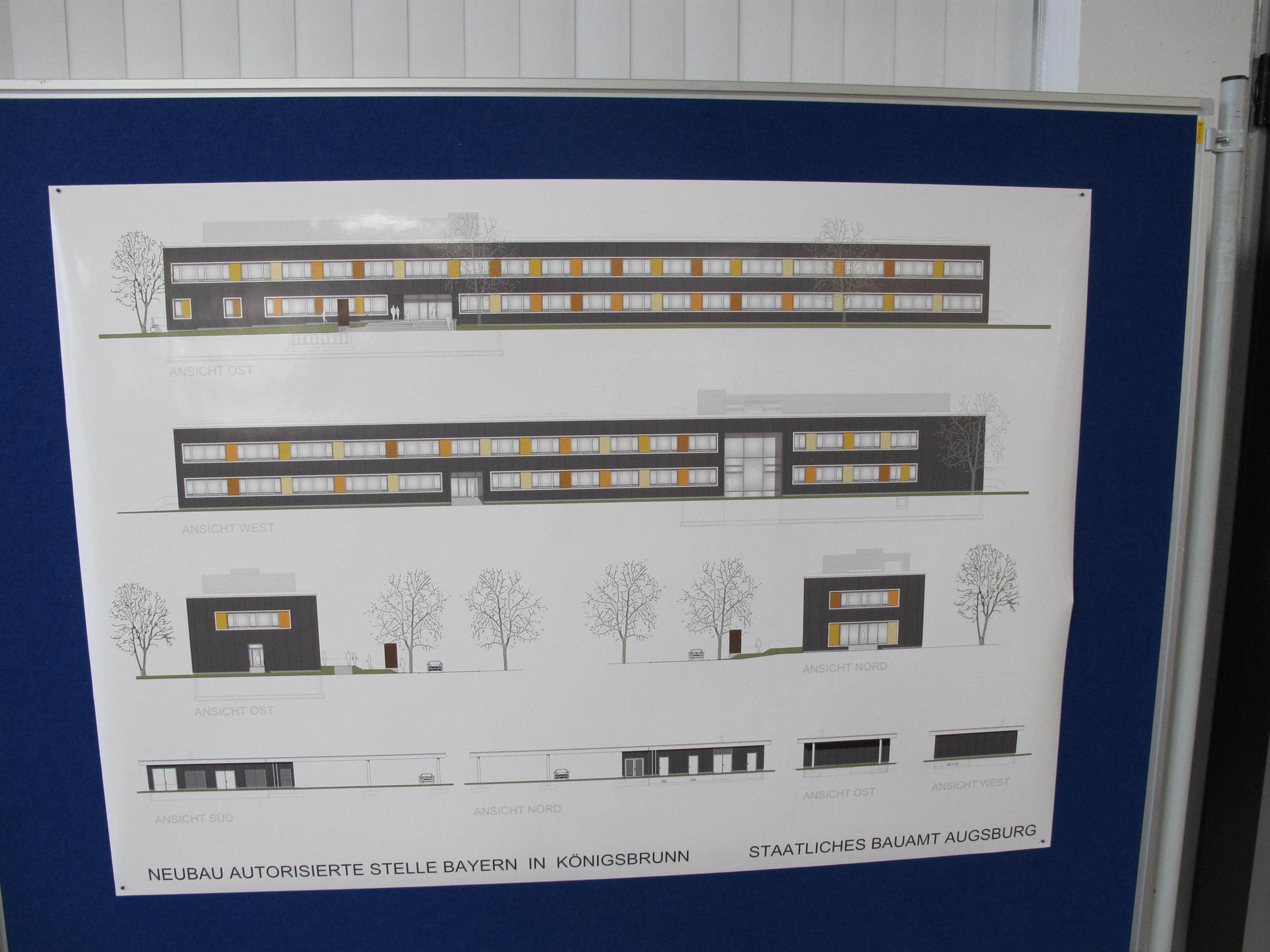 Beim Spatenstich in Königsbrunn. Foto: B4B WIRTSCHAFTSLEBEN SCHWABEN