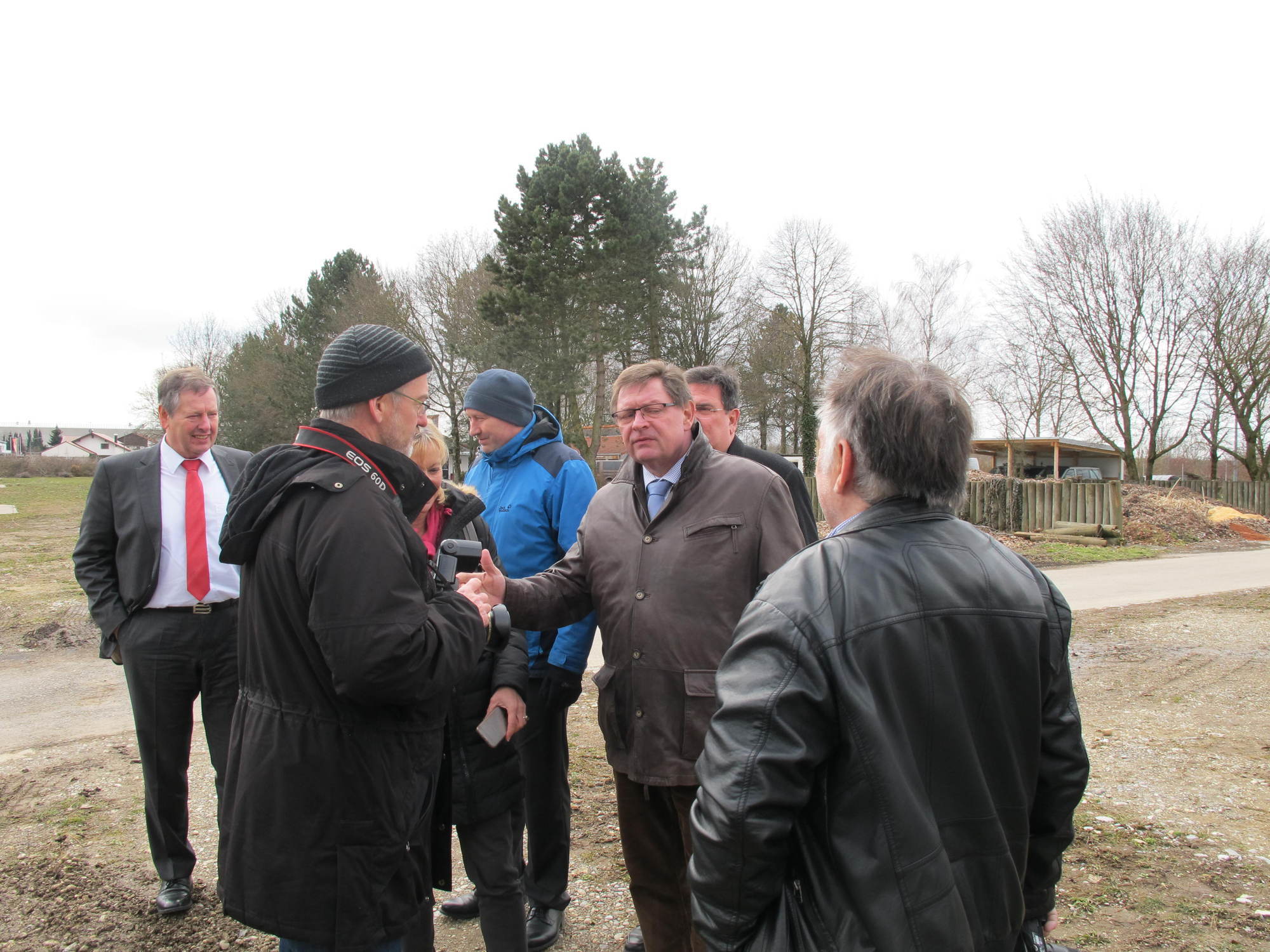 Beim Spatenstich in Königsbrunn. Foto: B4B WIRTSCHAFTSLEBEN SCHWABEN